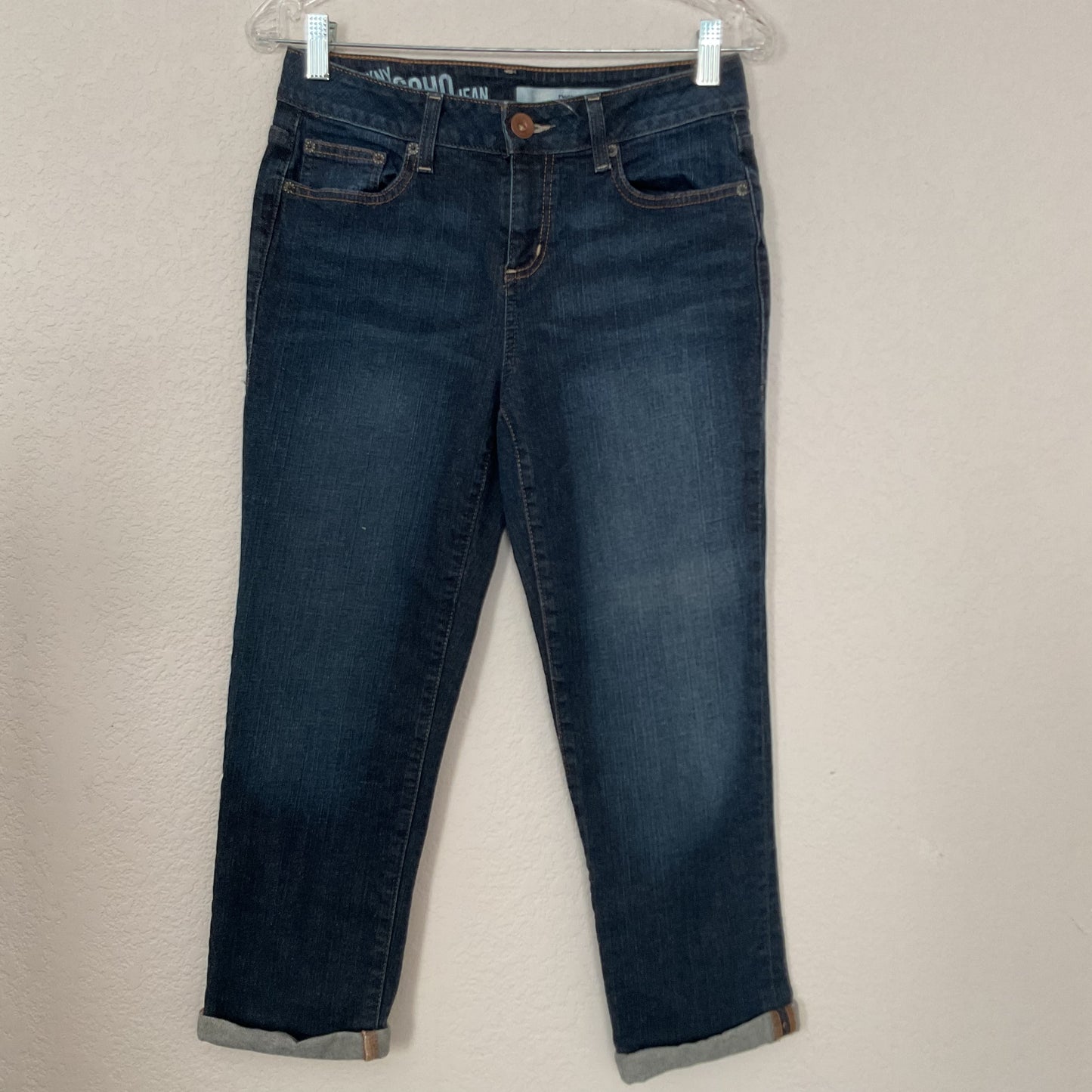 DKNY Soho Women’s Capri Jeans Size 4.