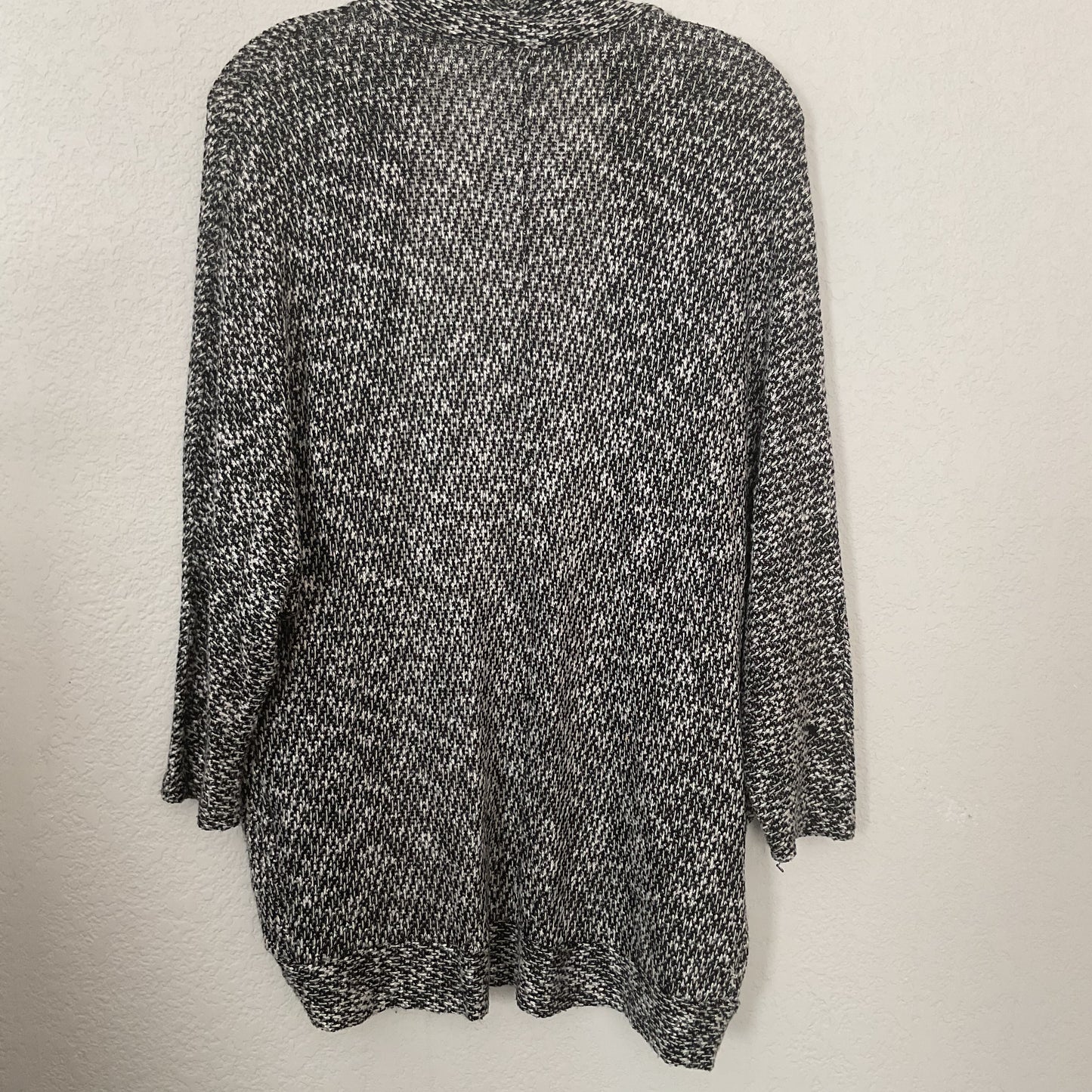 Charlotte Russe Kimono 3/4 Sleeves Women’s Knitted Cover Size M.