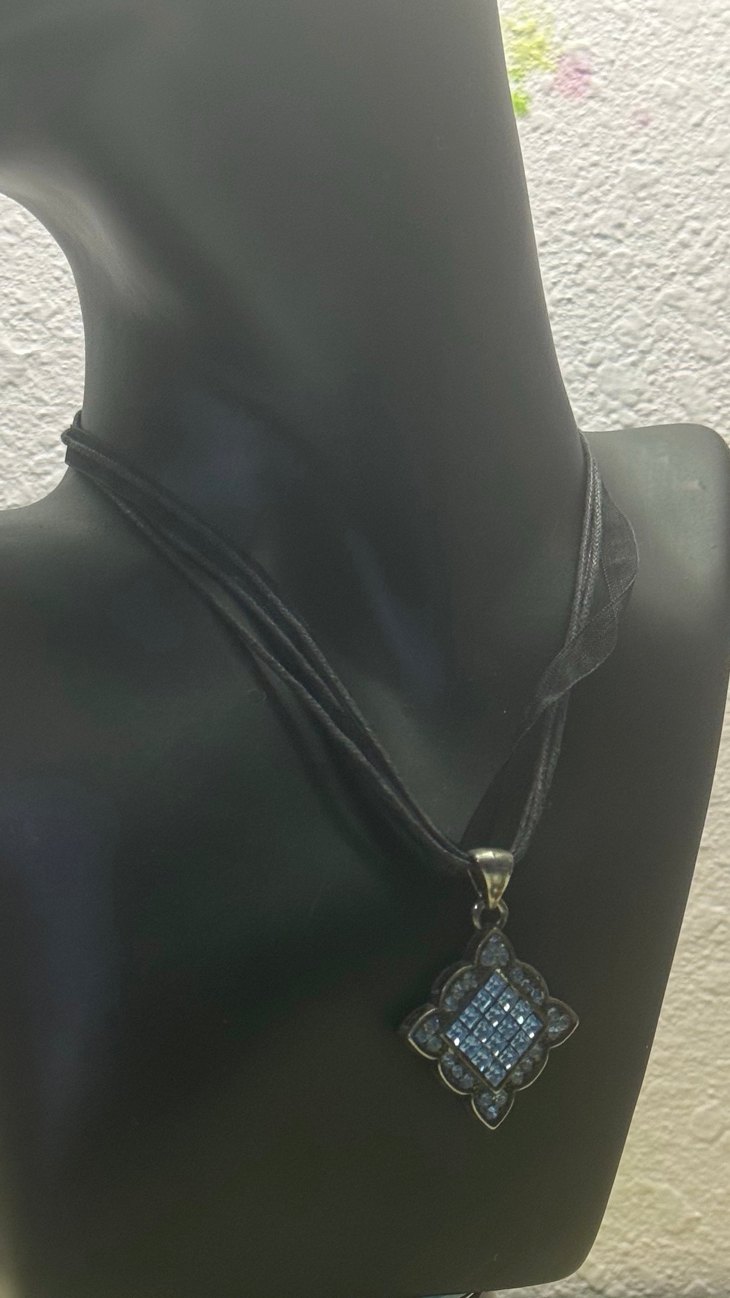 Vintage Y2K Midnight Mosaic Pendant Choker Necklace 20” length