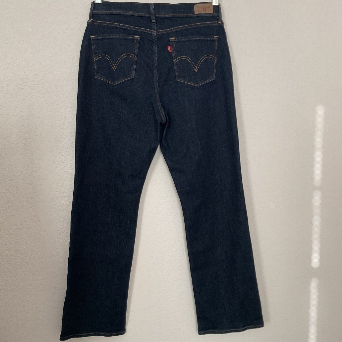 Levi’s Perfect Slimming 512 Bootcut Women’s Jeans Size 12.
