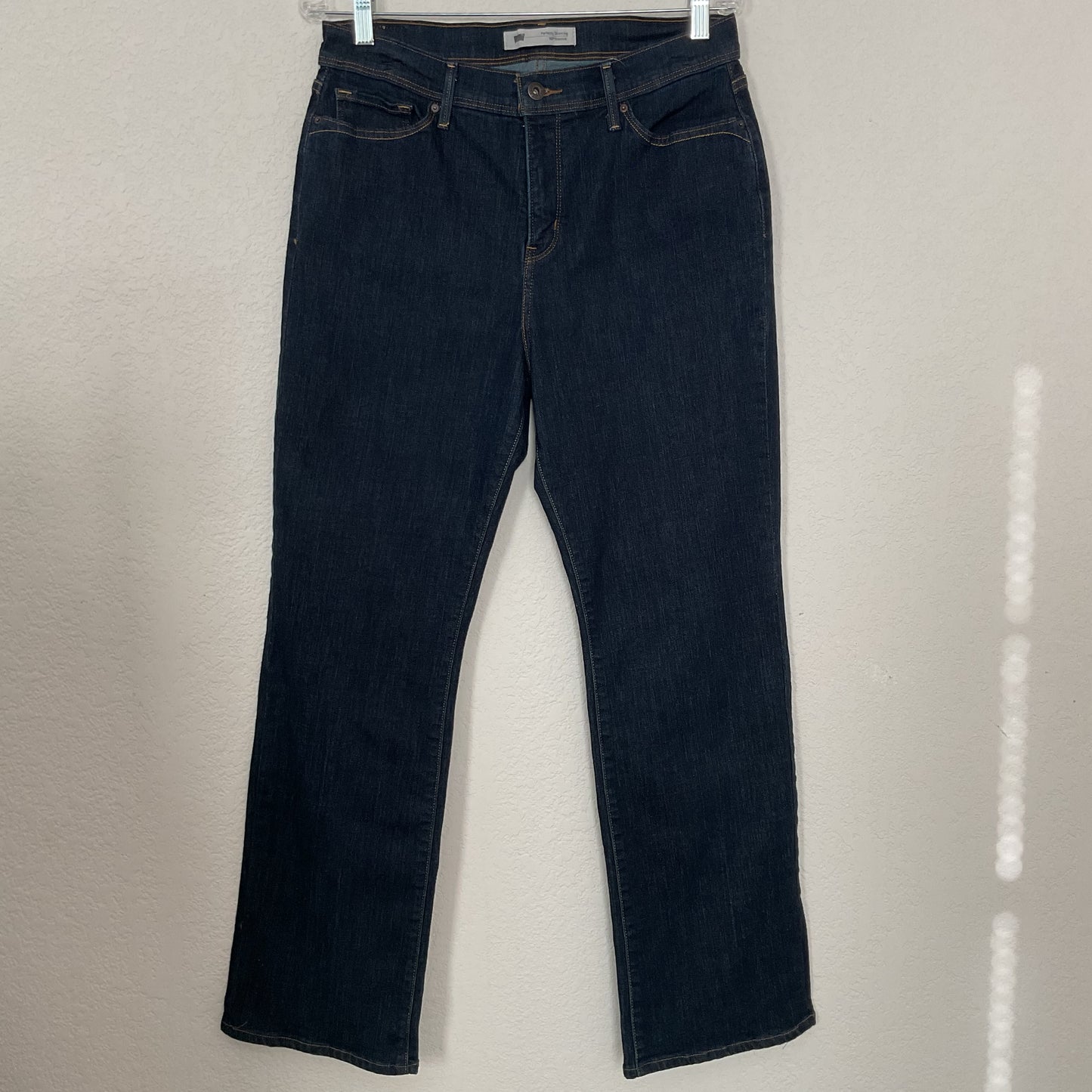 Levi’s Perfect Slimming 512 Bootcut Women’s Jeans Size 12.