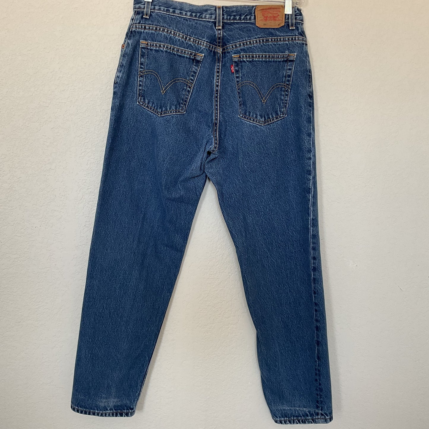 Vintage Levi’s Classic Relaxed 550 Women’s Plus Jeans Size 14M.