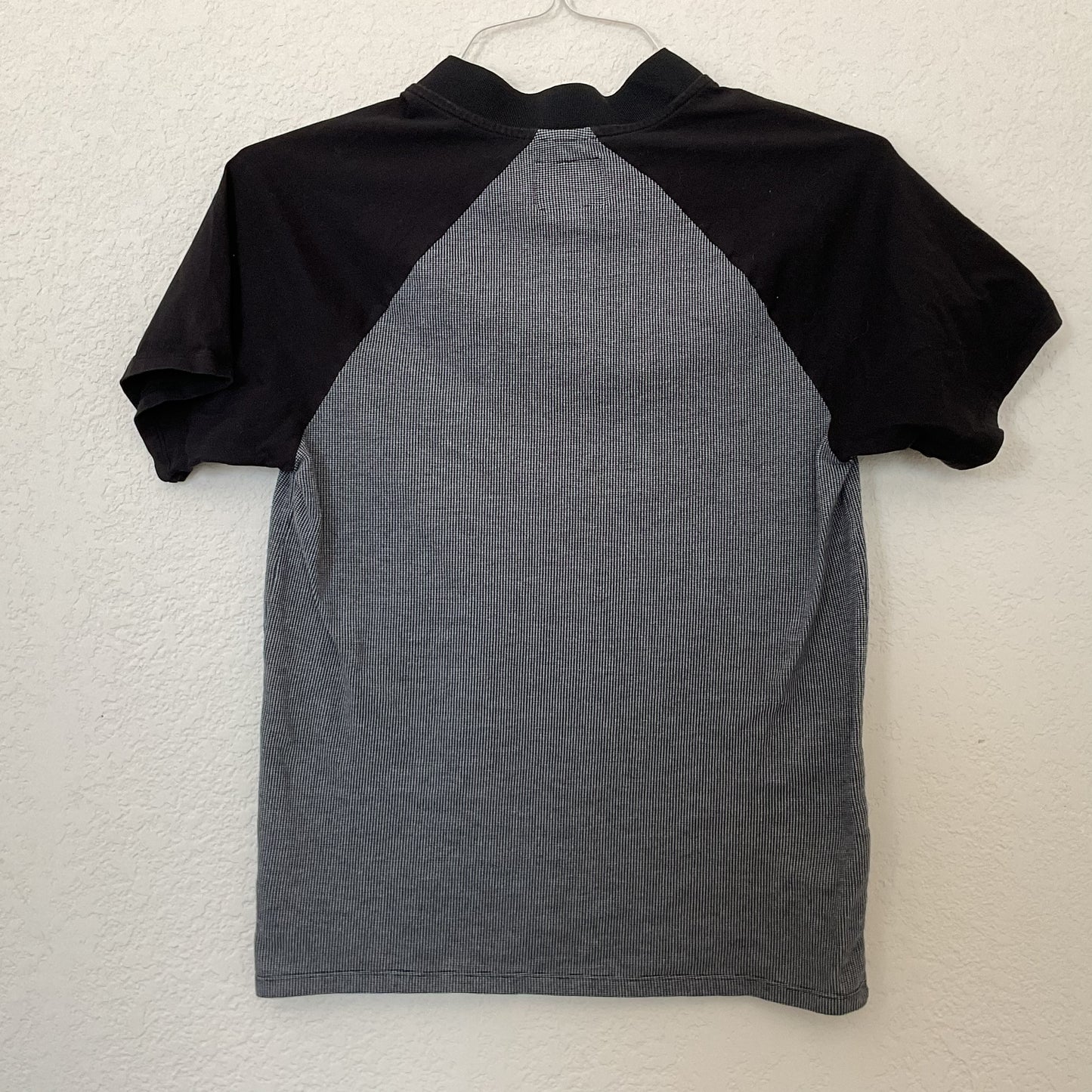 Guess Classic Dress Boys T-shirt Size S(10/12).