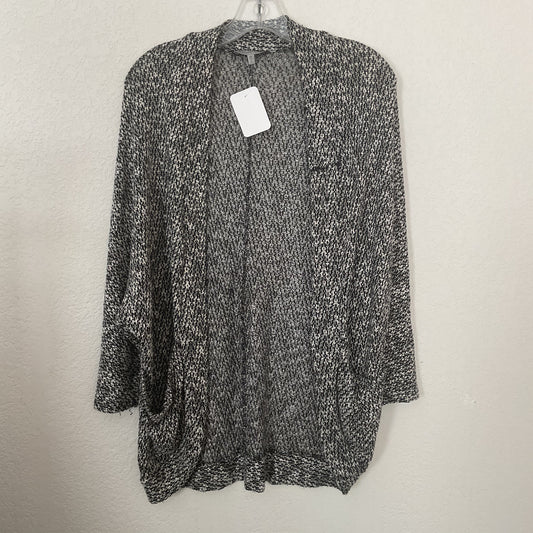 Charlotte Russe Kimono 3/4 Sleeves Women’s Knitted Cover Size M.