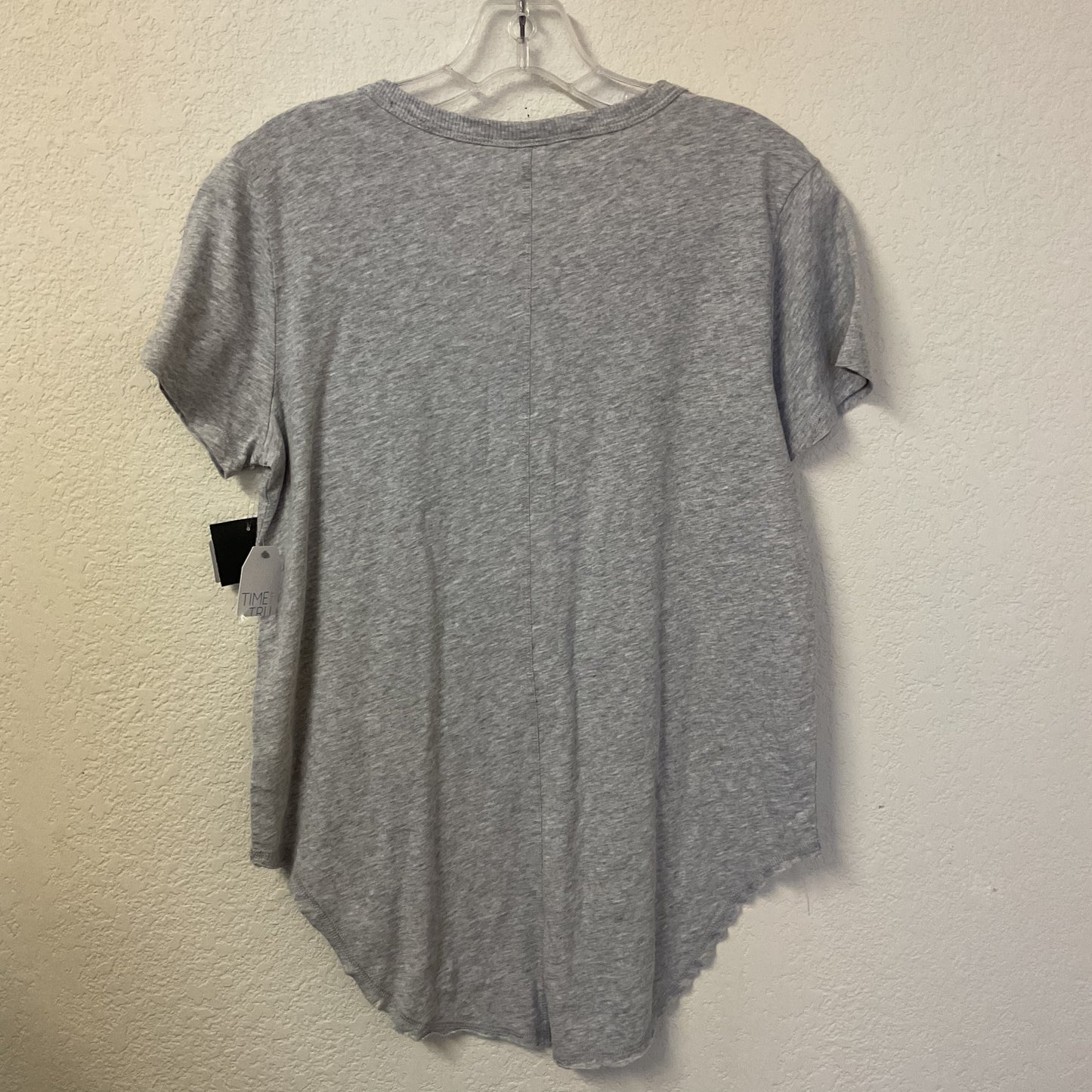 NWT Time Tru Women’s Buttoned Shirt Size S(4-6).