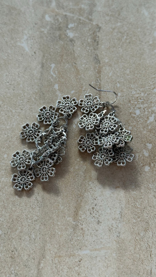 Vintage Silver Tone Cascade Floral Dangle Earrings 2(1/2)” long