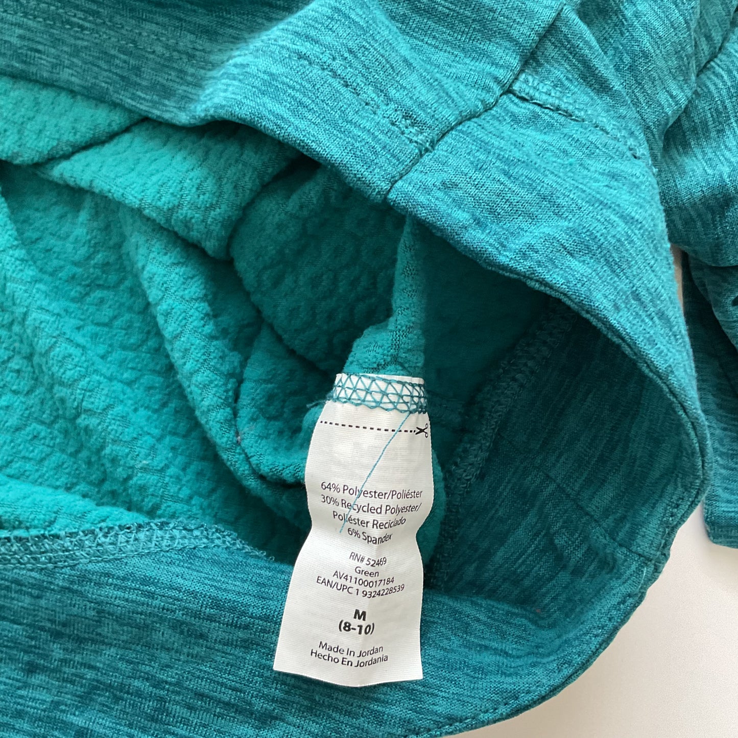 Avia Women’s Pullover Sports Top Size M.