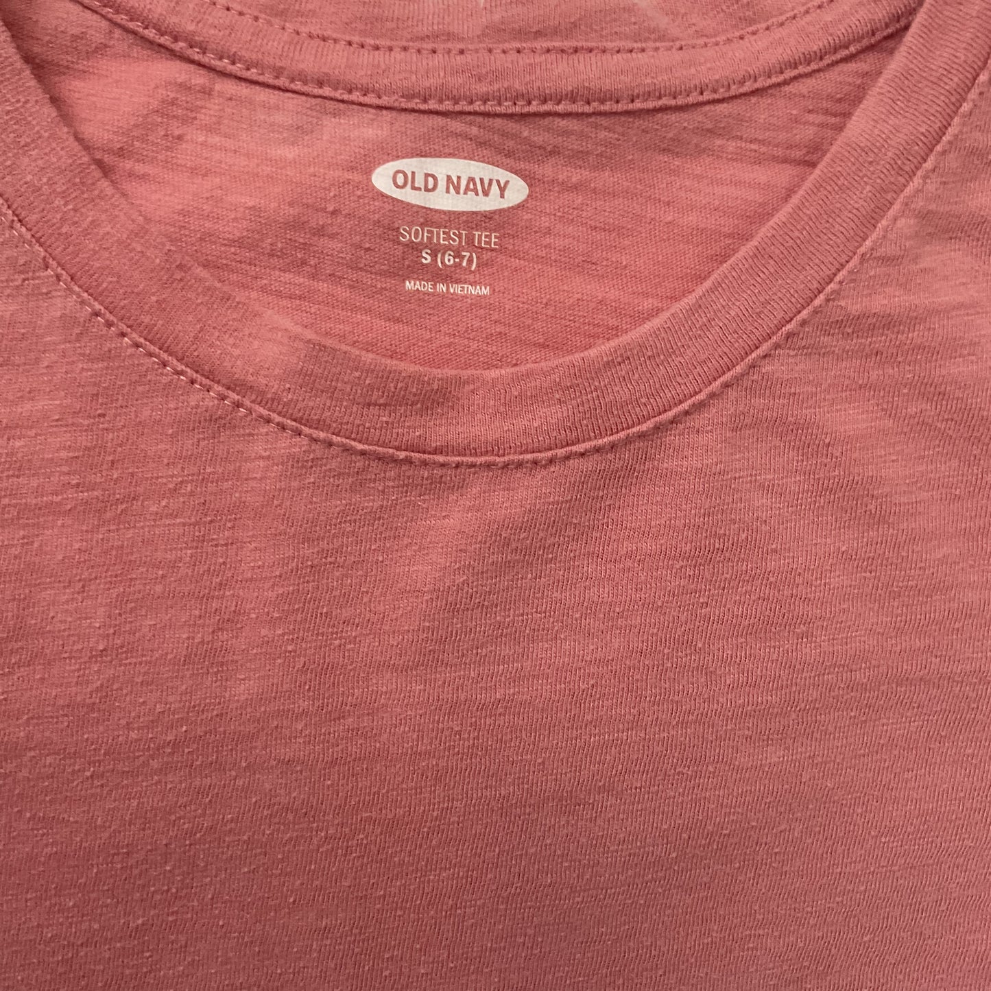 Old Navy Basic Girls T-shirt Size S(6-7).