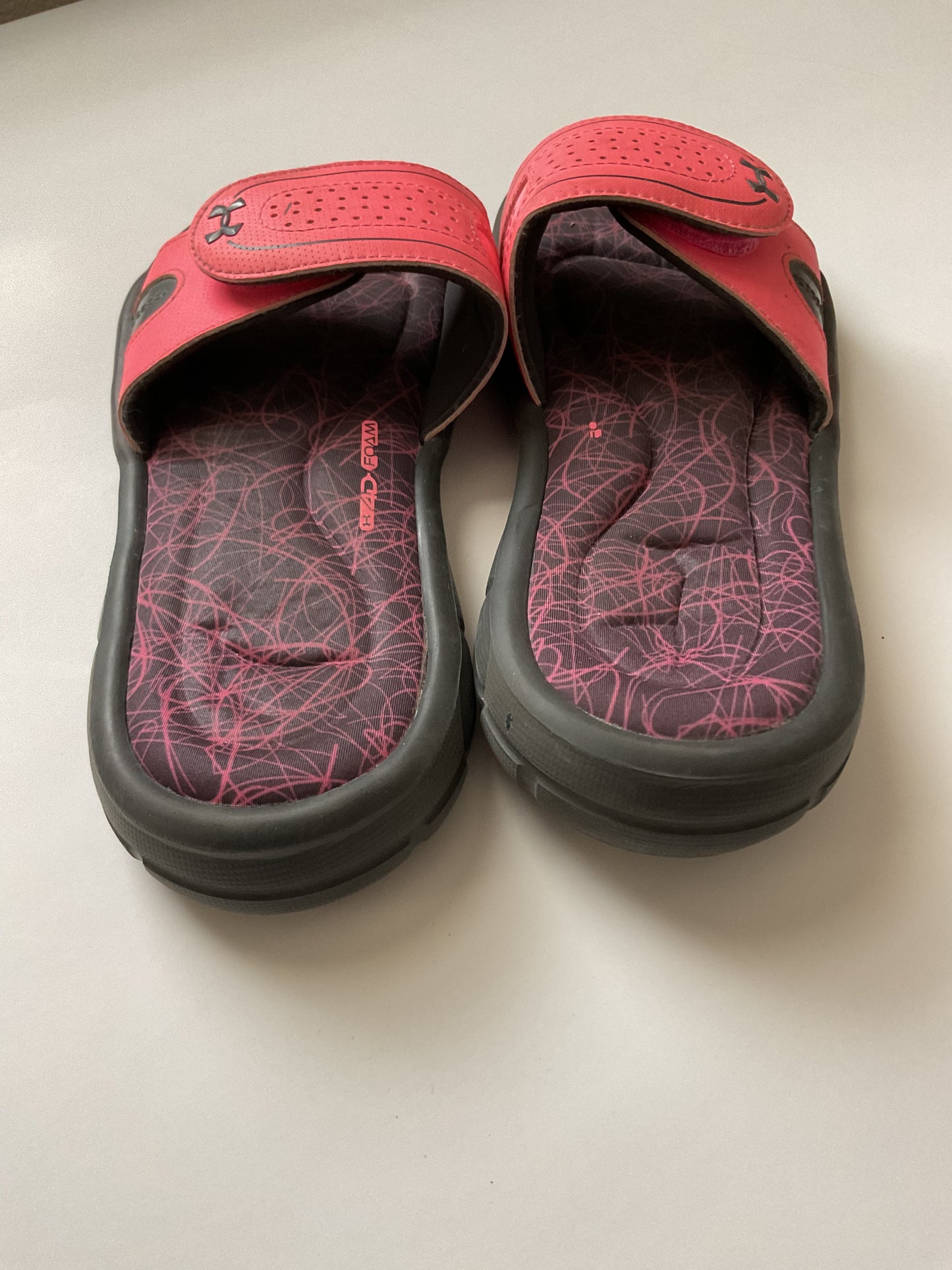 Under Armor Padded Sandals Size 7.