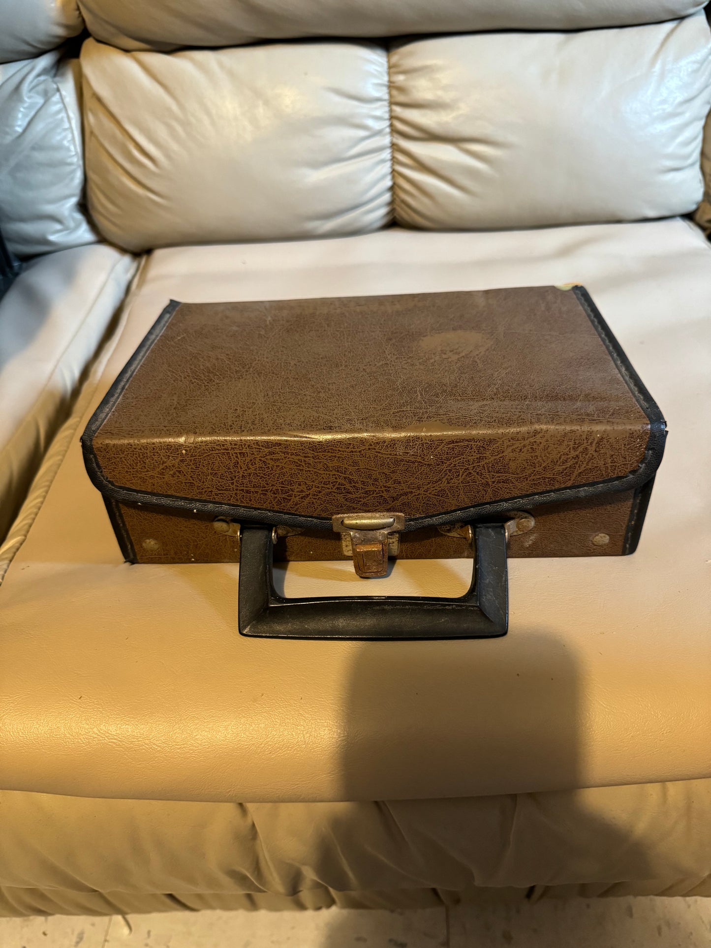 Vintage Cassette Tape Holder Storage Carrying Case - 12 Slot
