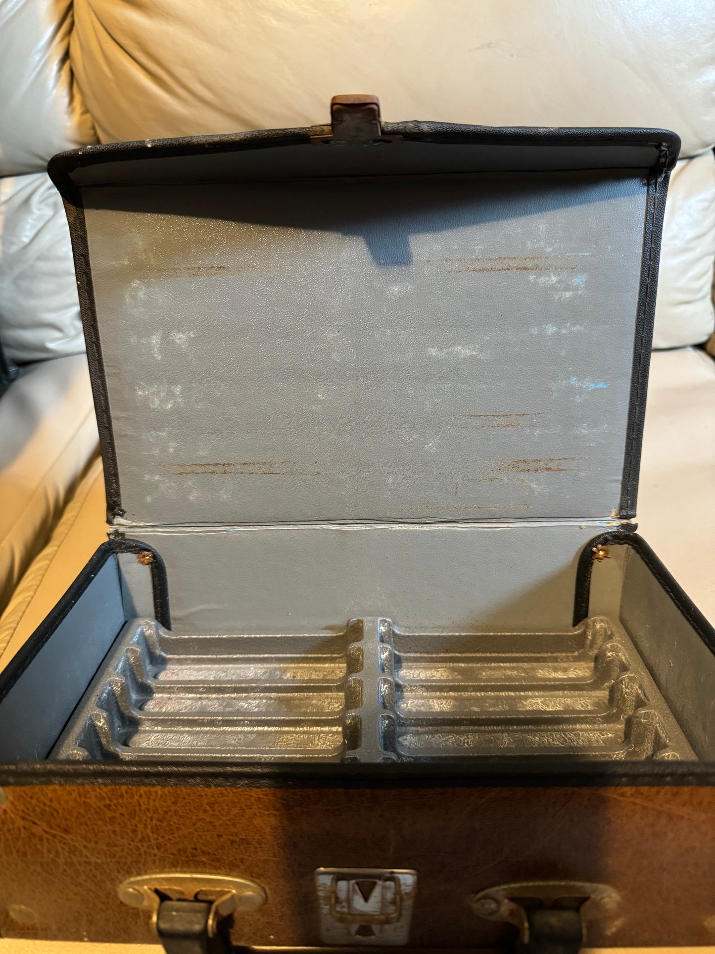 Vintage Cassette Tape Holder Storage Carrying Case - 12 Slot