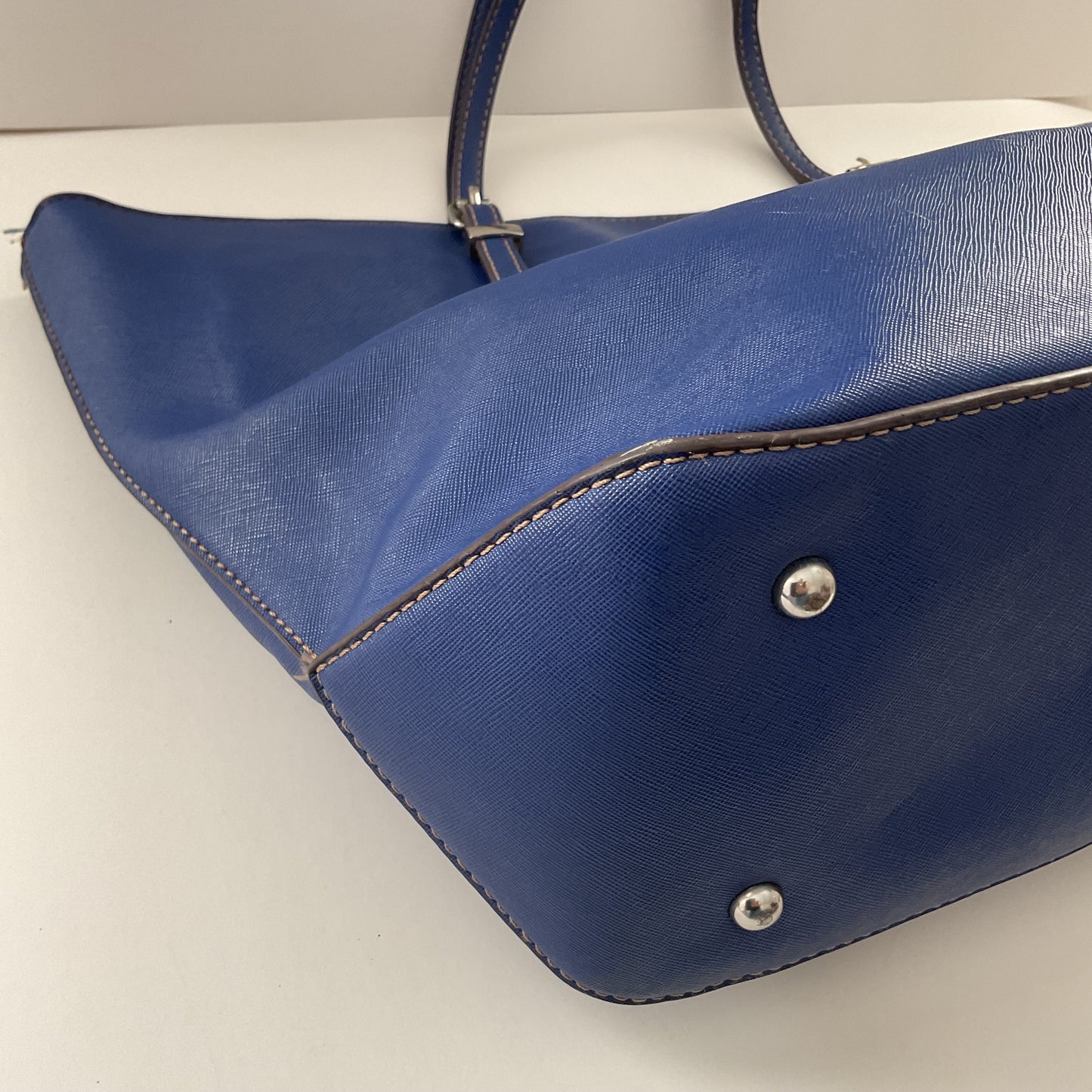 Nine West Blue Leatherette Shoulder Bag.