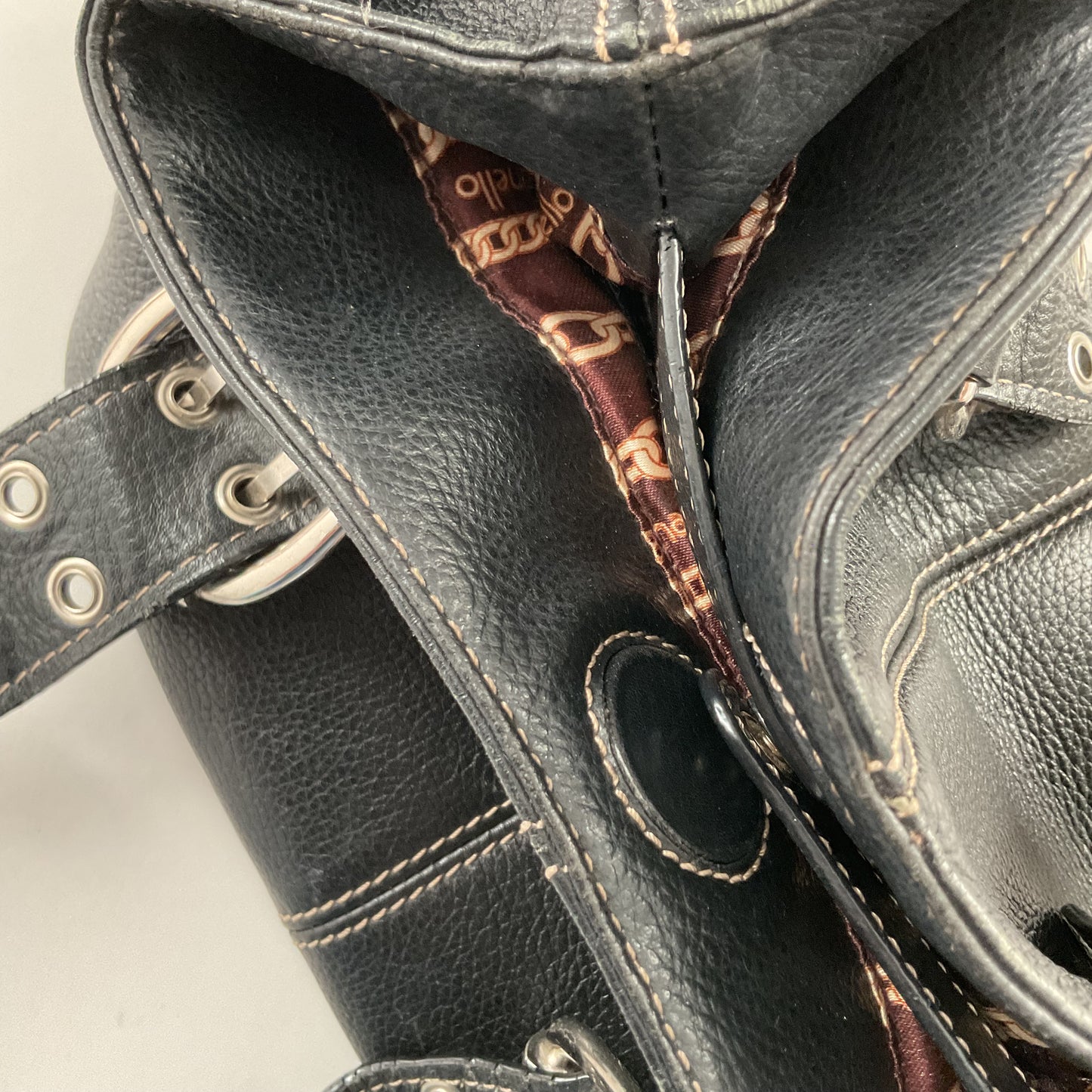 Vintage Tignanello Black Leather Hand Bag.