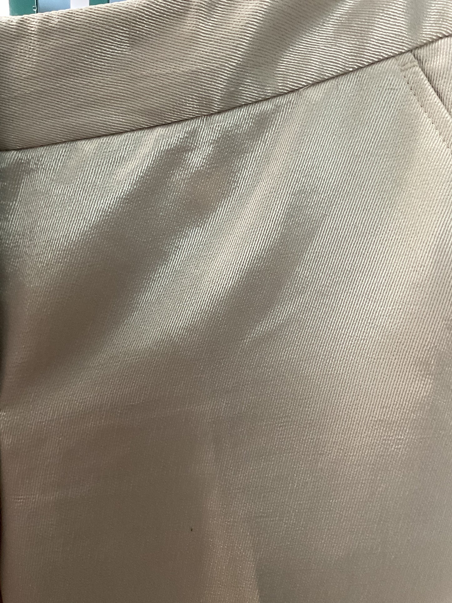 TEX by Max Azria Women’s Dress Knee Shorts Size 4