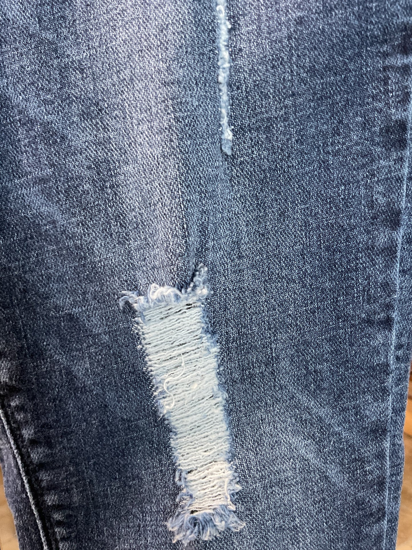 A Loves A Distressed Skinny Women’s Jeans Size 27