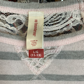 No Boundaries Lace Jr’s Pullover Top Size L(11-13)