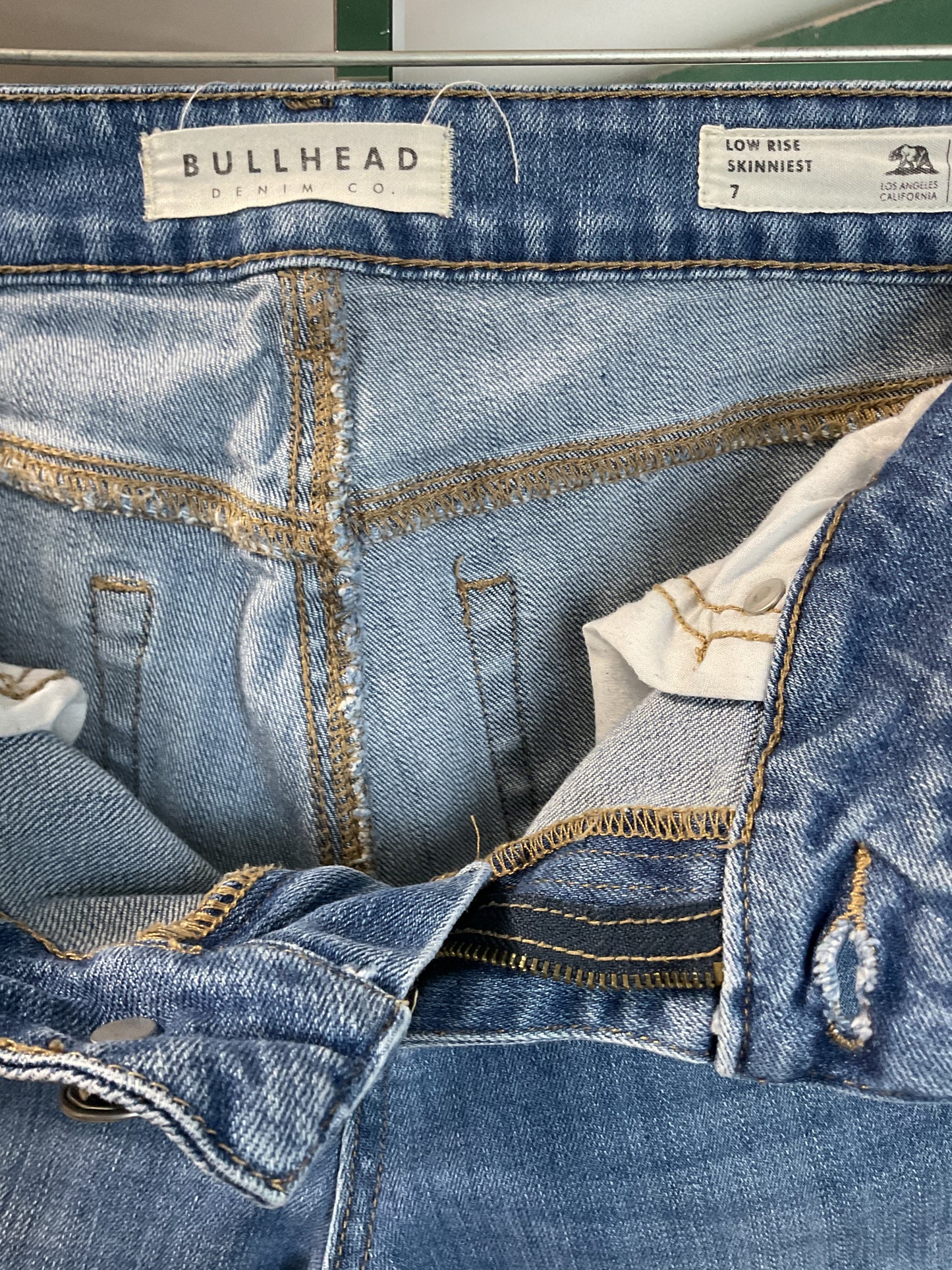 Bullhead Blue Washed Skinny Women’s Jeans Size 7
