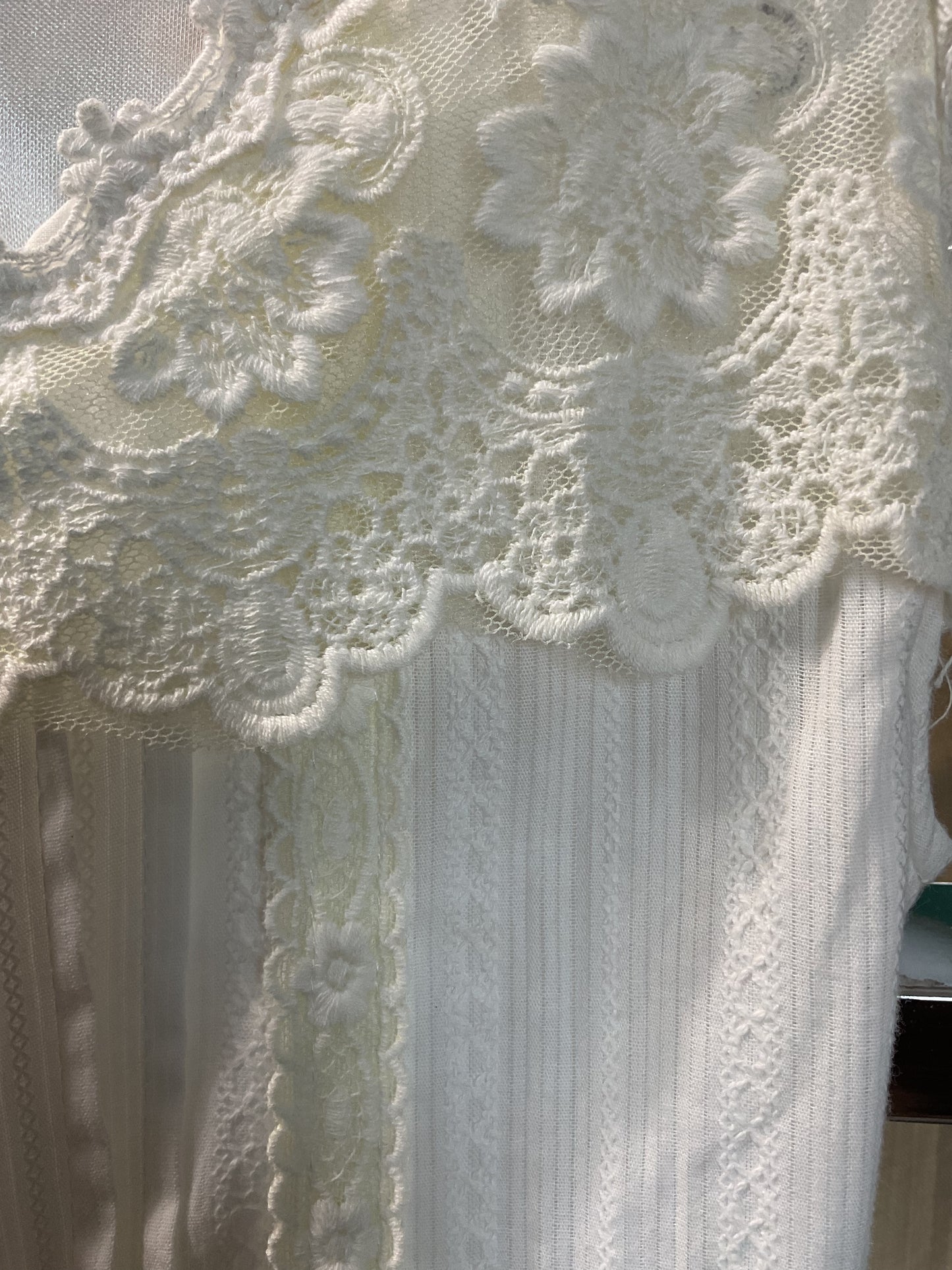 K.R.F. Delicate Lace Misses Dress Size M