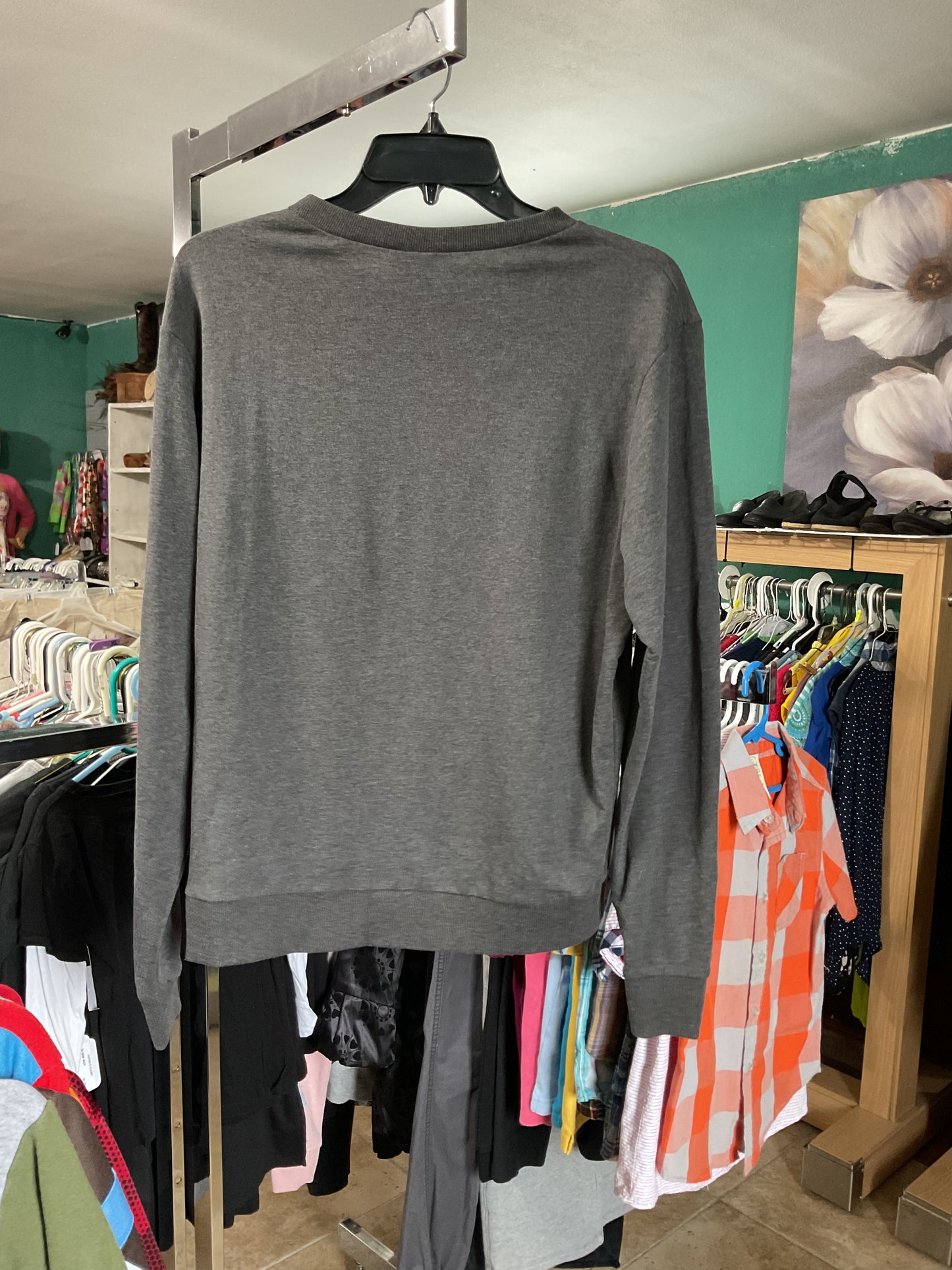 Divided H&M Women’s Graphics Pullover Sweatshirt Size M
