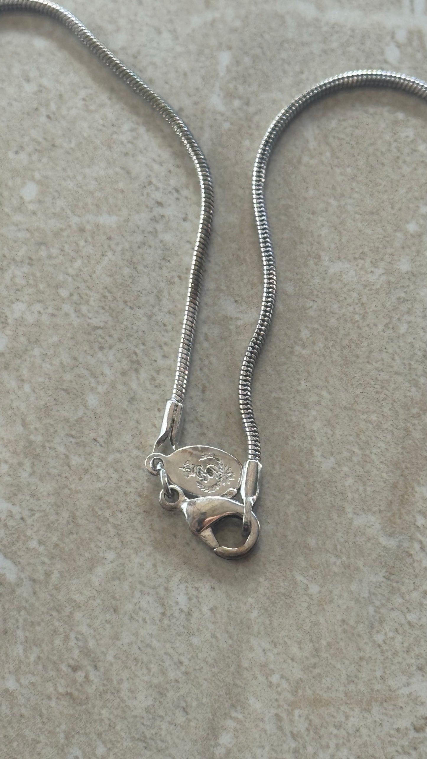 Vintage silver pendant chain necklace