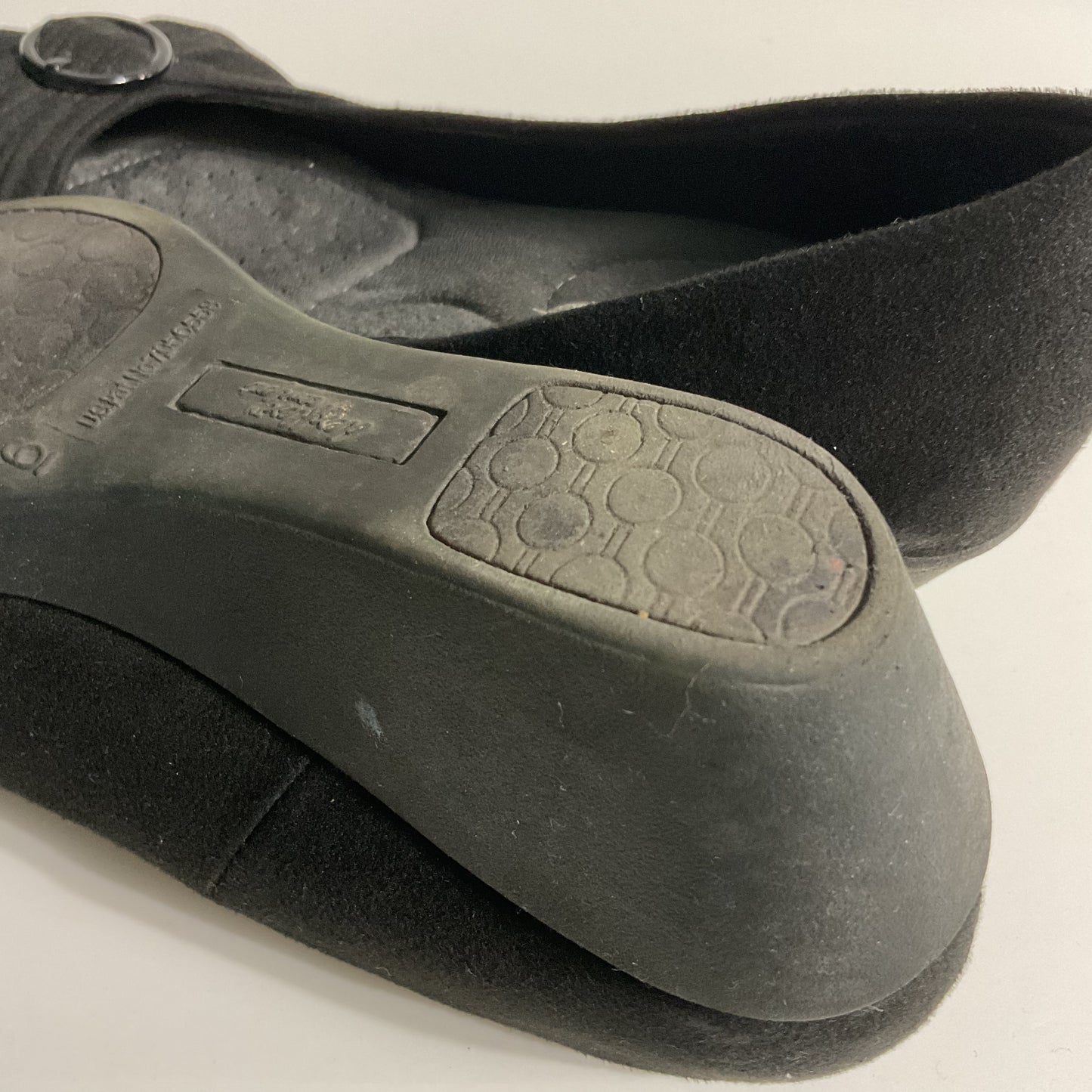 Dex Flex Comfort Women’s Black Wedges Size 6.