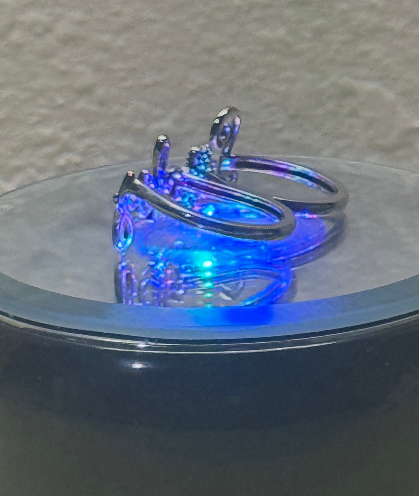 Palace Jewelers Two-Finger "Lucky" Script Ring with Pavé Four-Leaf Clover. SIVE 7 Sterling Silver