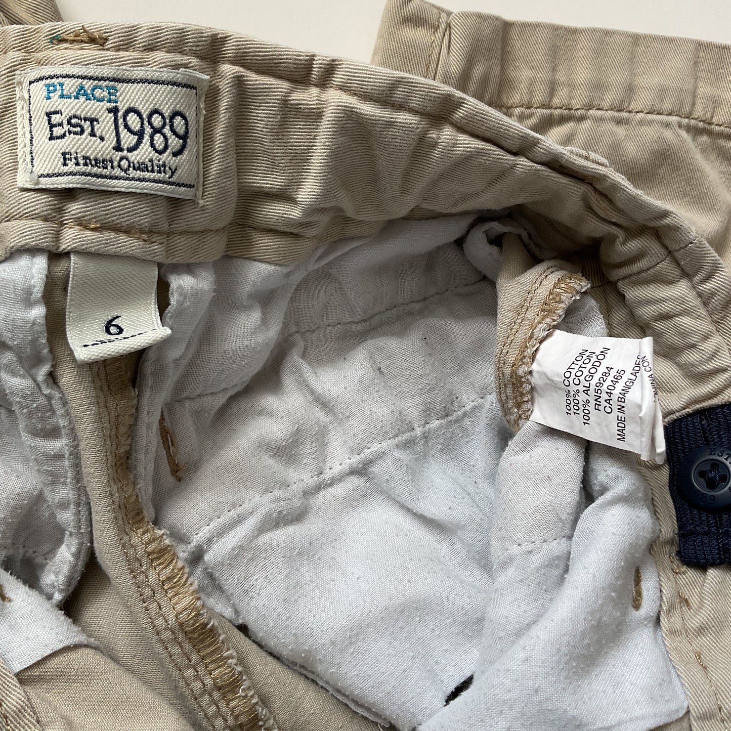 Place Est.1989 Kakis Boys Cargo Shorts Size 6.