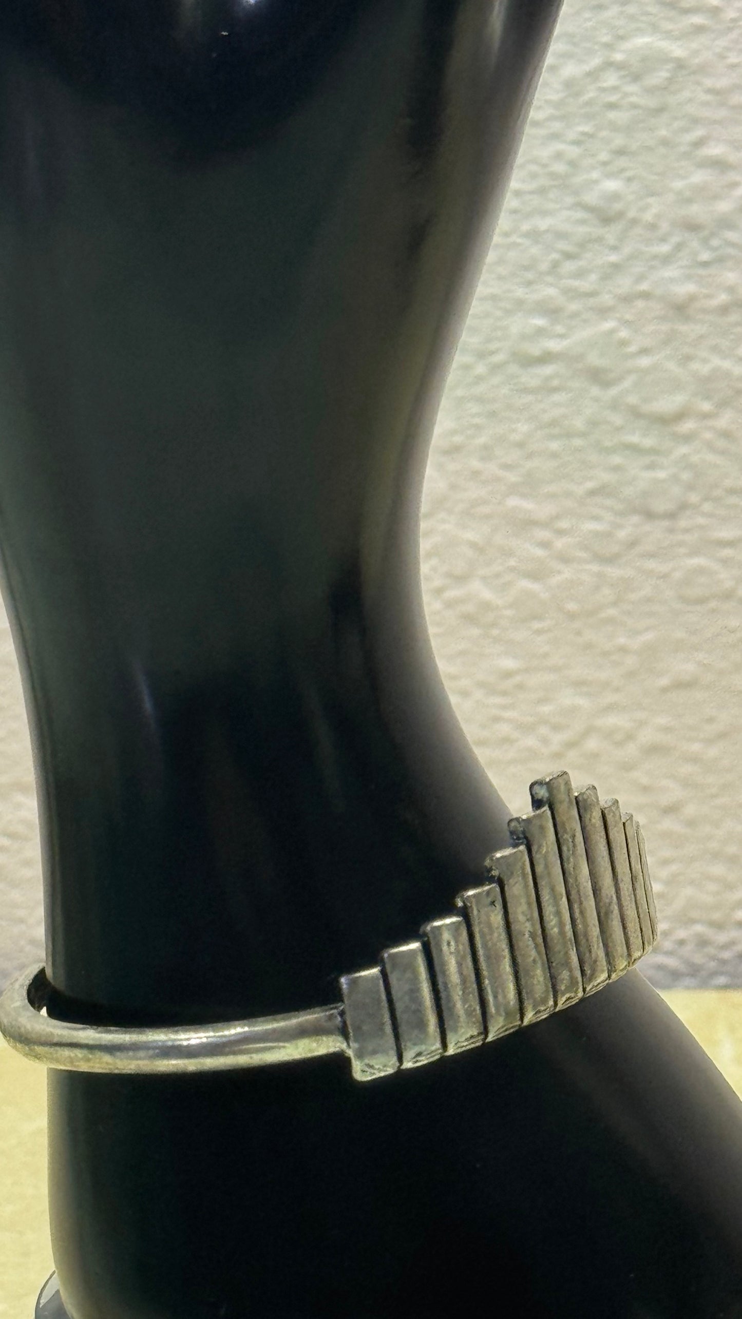 Vintage Mid-Century Modernist Silver Skyline Cuff Bracelet – Art Deco Geometric Bar Statement Bangle 2(3/4)” diameter