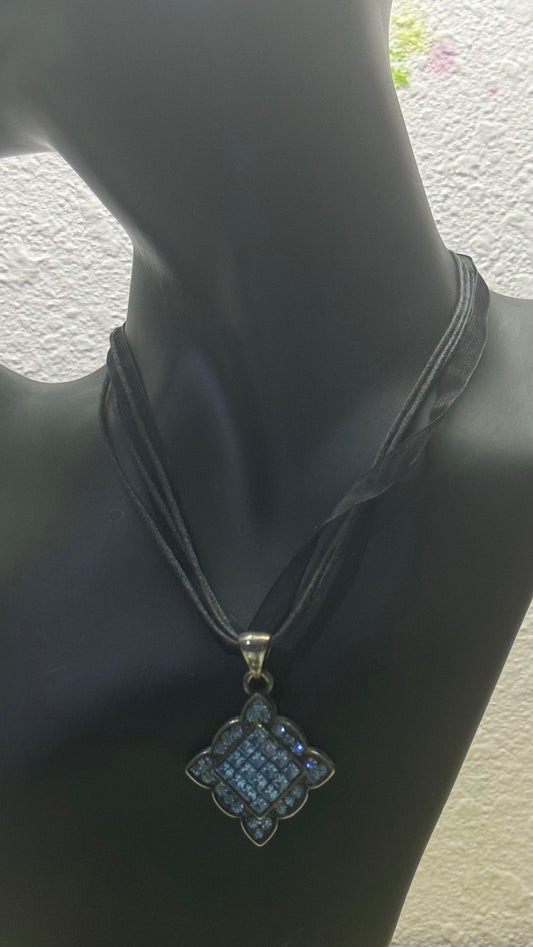 Vintage Y2K Midnight Mosaic Pendant Choker Necklace 20” length
