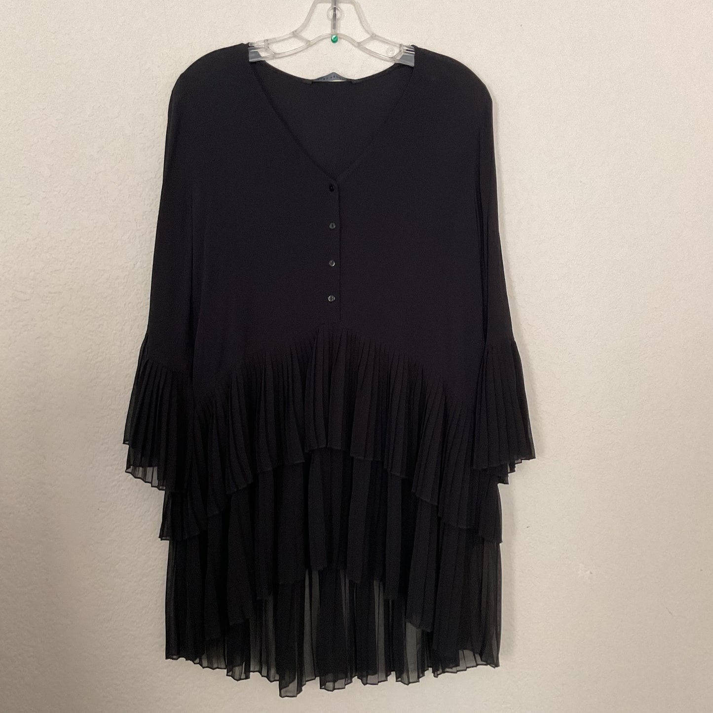 Zara Women’s Ruffled Blouse Size S.