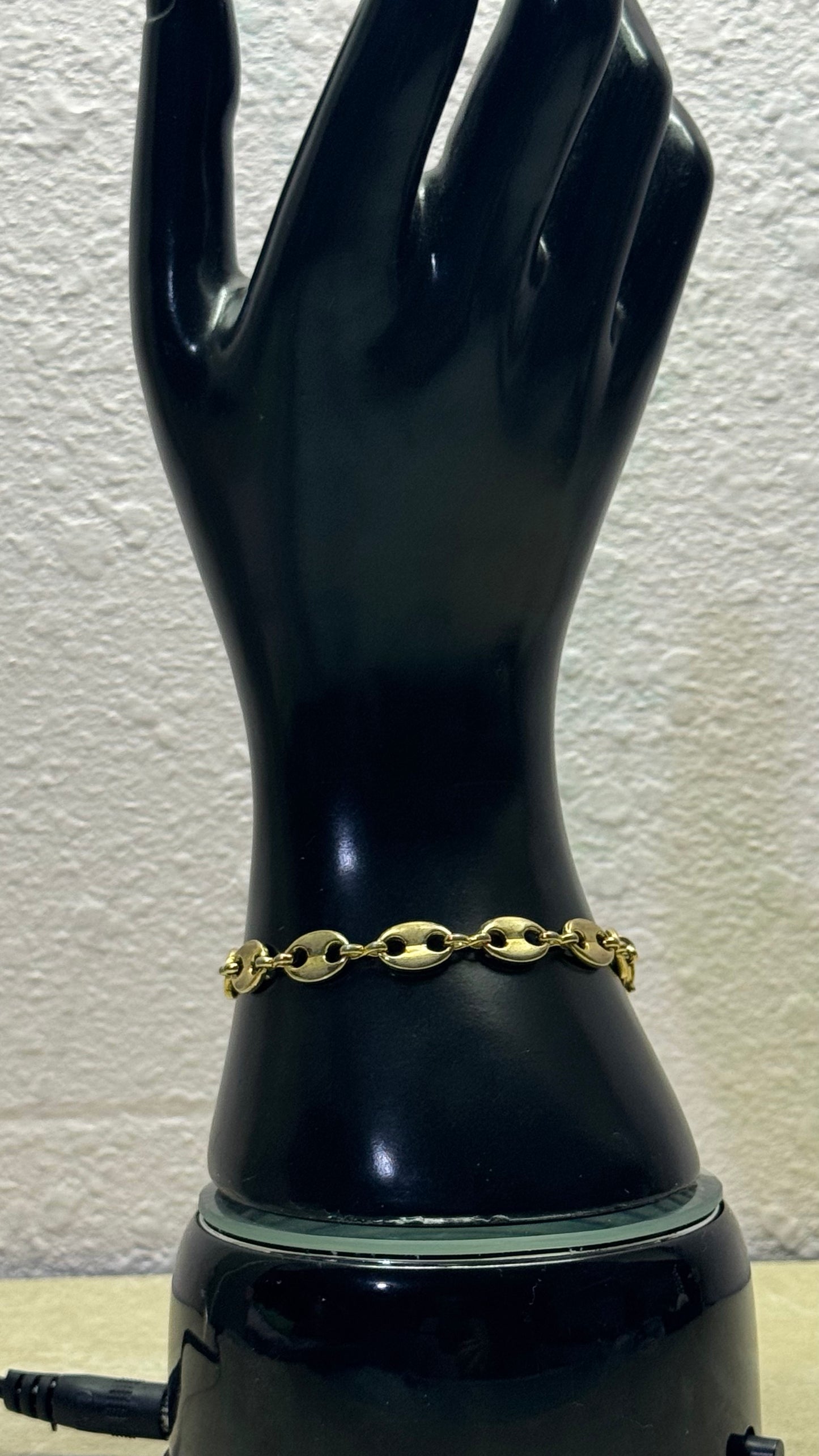 Vintage Givenchy Puffy Mariner "Gucci" Link Chain Gold-Plated Bracelet 7 inch size