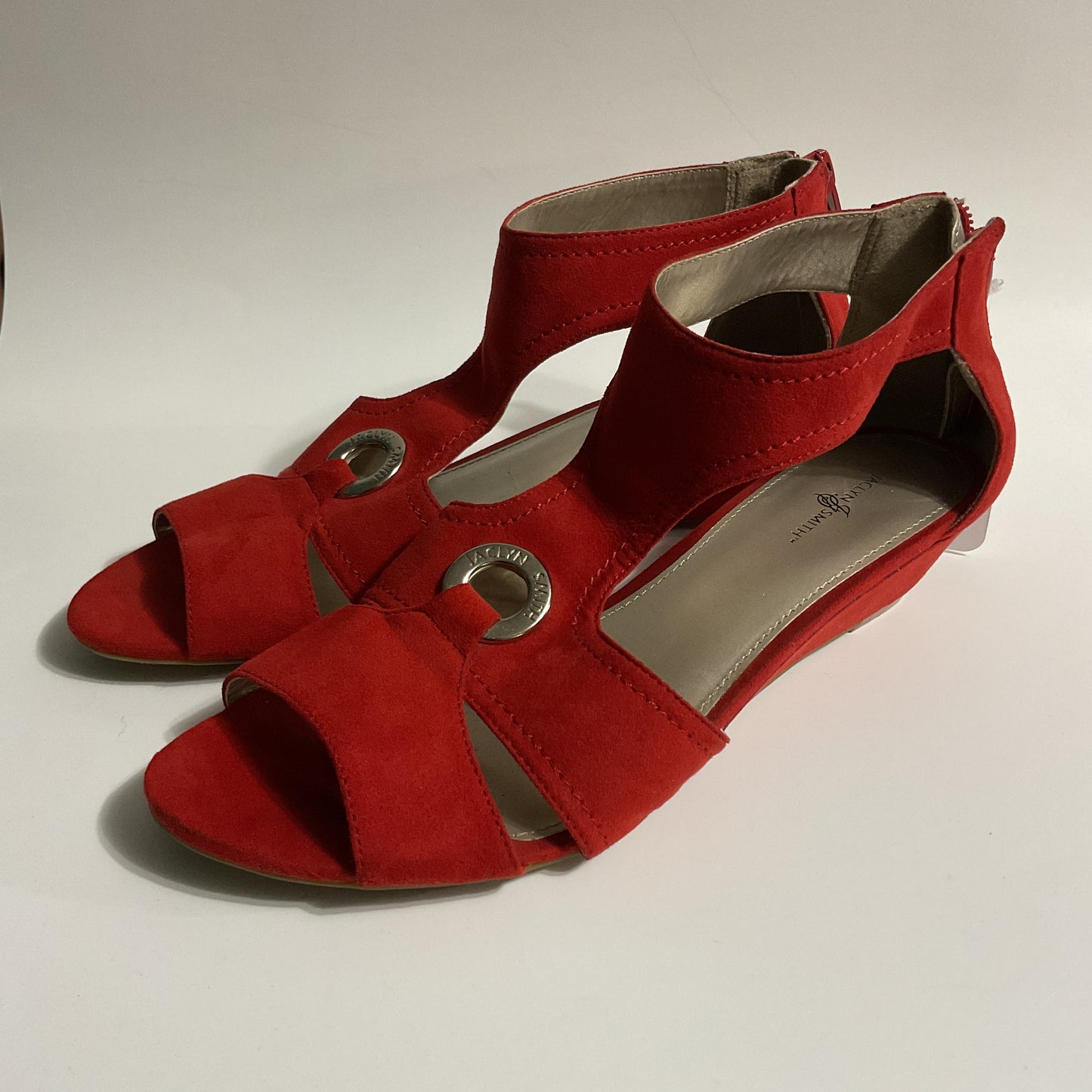 Jacklyn Smith Women’s Red Dress Sandals Size 9M.