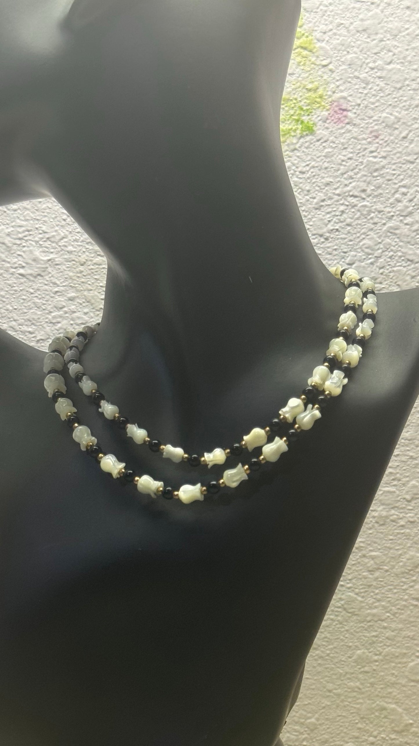 Vintage Mother of Pearl Carved Tulip Bead Double-Strand Necklace 27” length