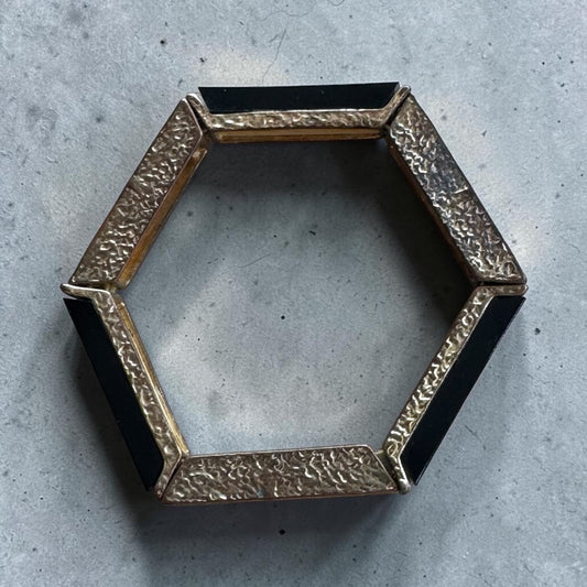 Vintage hexagon black and gold accent flexible bracelet 2(1/4)” diameter