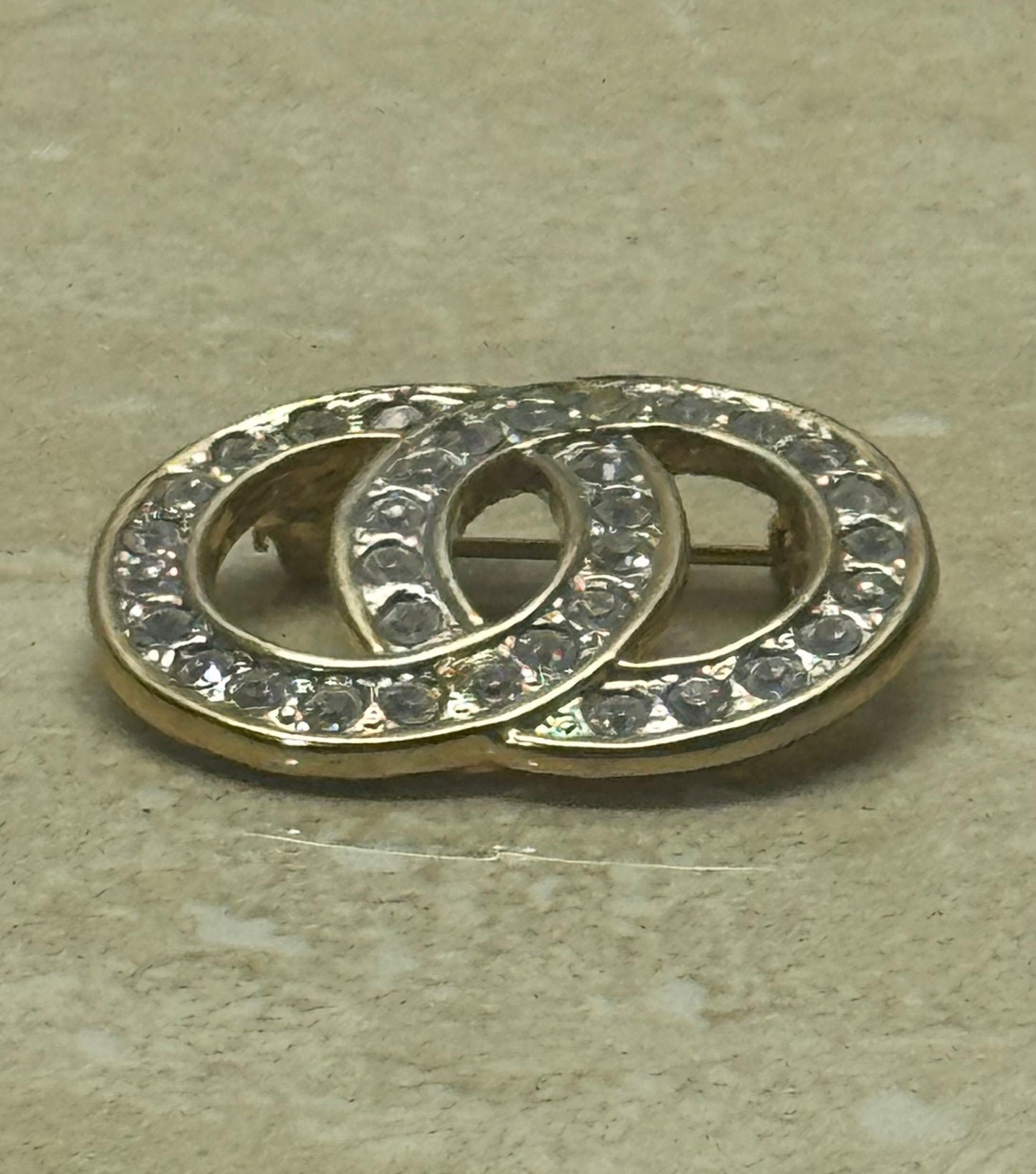 Vintage Gold-Tone Double Interlocking Circle Rhinestone Brooch Pin