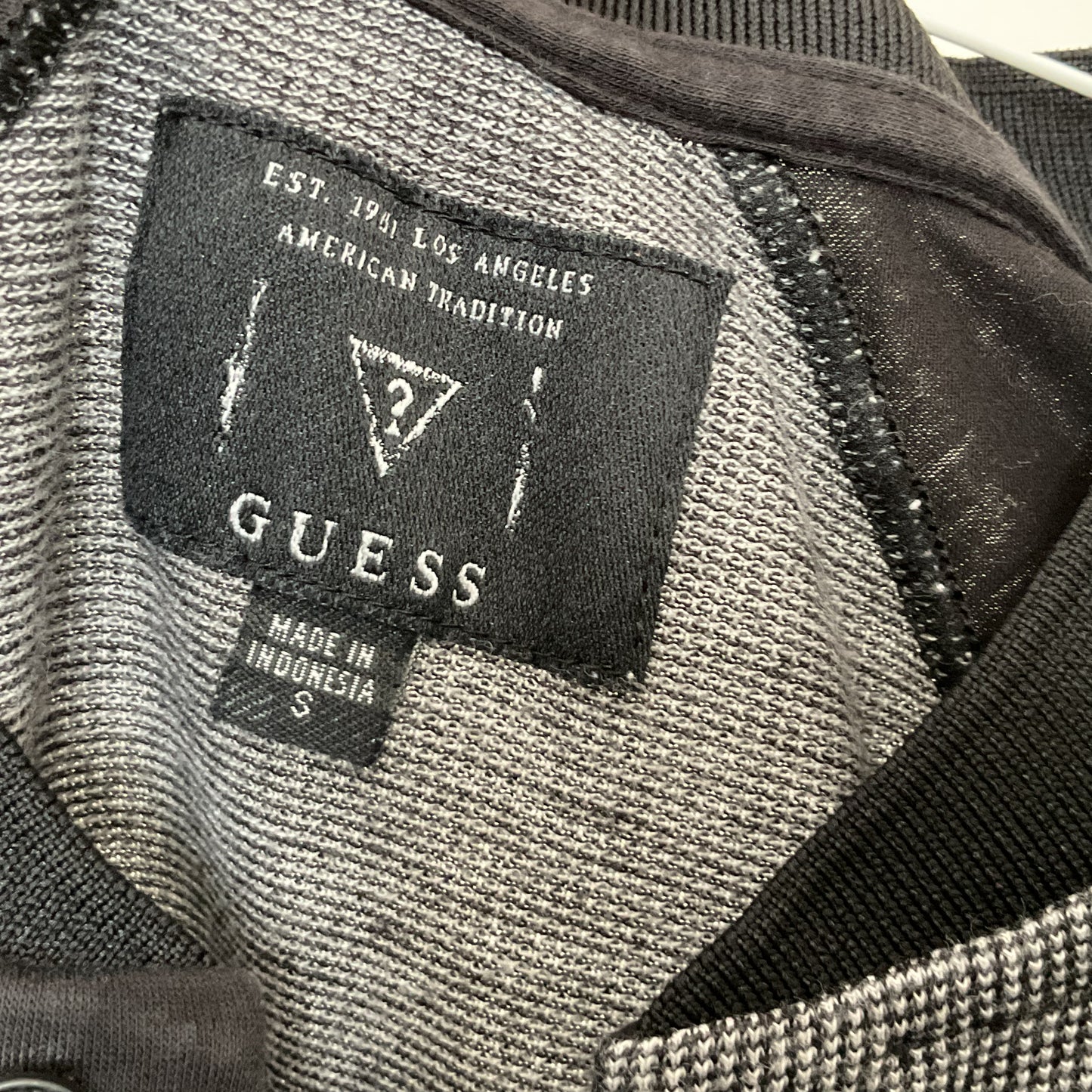 Guess Classic Dress Boys T-shirt Size S(10/12).