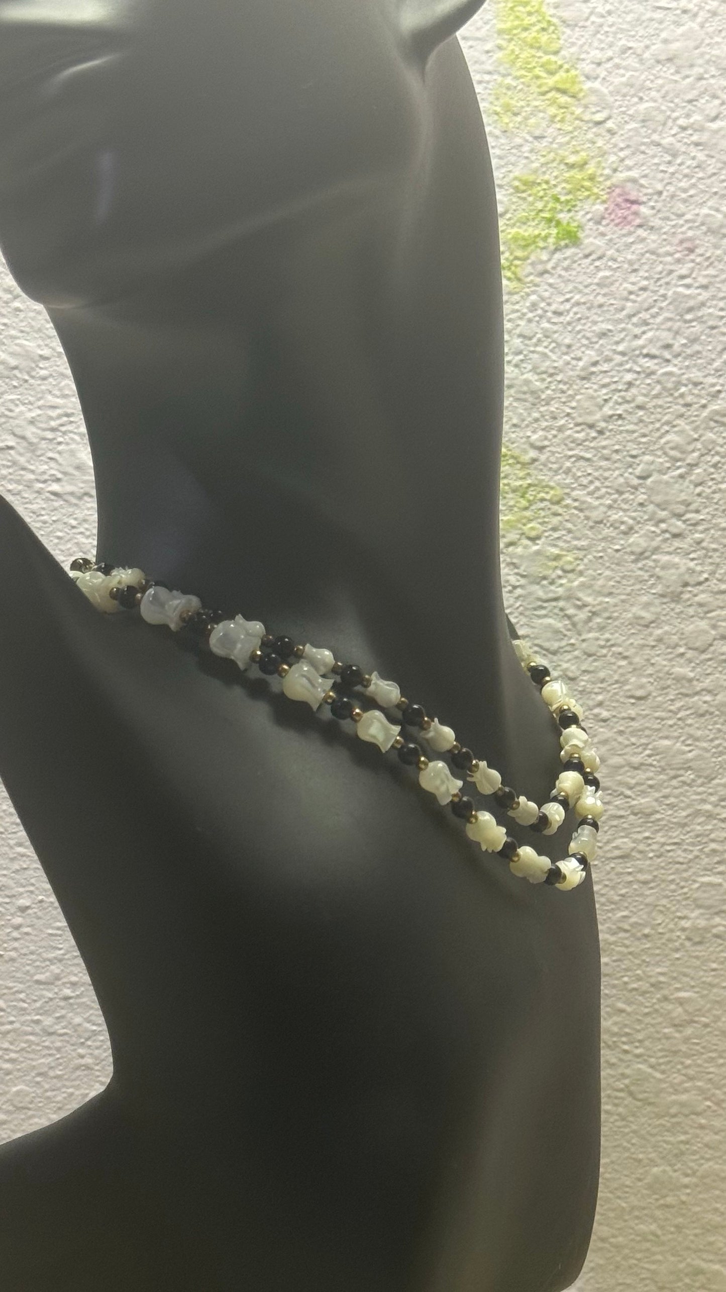 Vintage Mother of Pearl Carved Tulip Bead Double-Strand Necklace 27” length