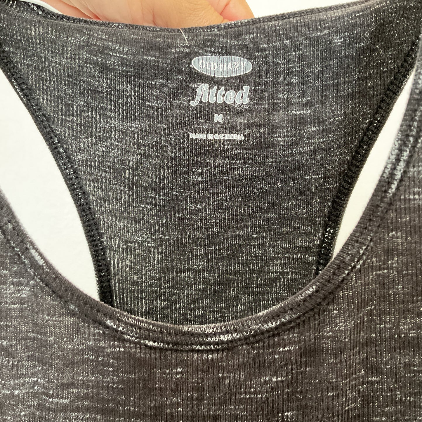 Old Navy Fitted Basic Women’s Tank Top Size M.