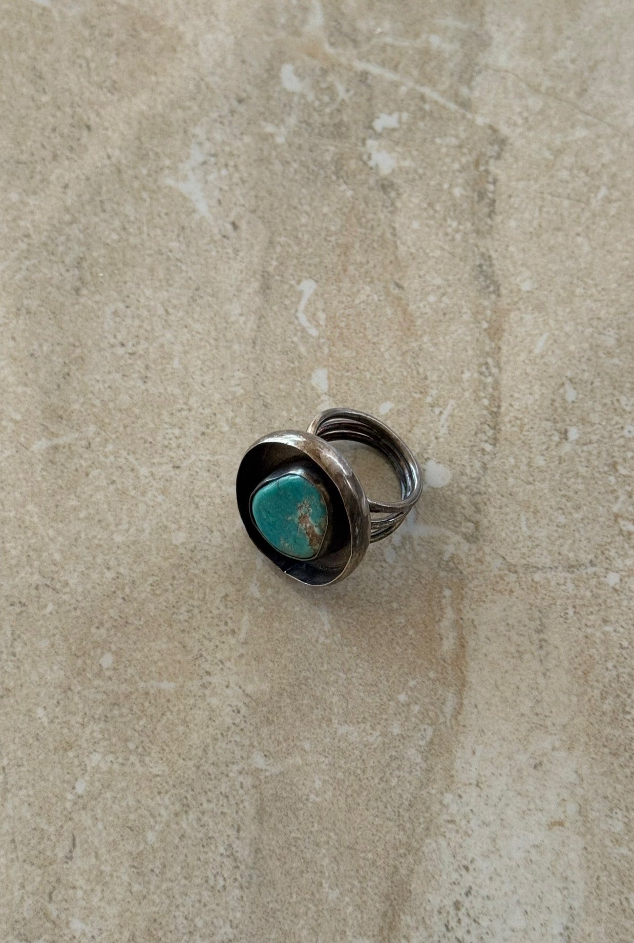 authentic Vintage Navajo Kingman Turquoise Shadow Box Ring