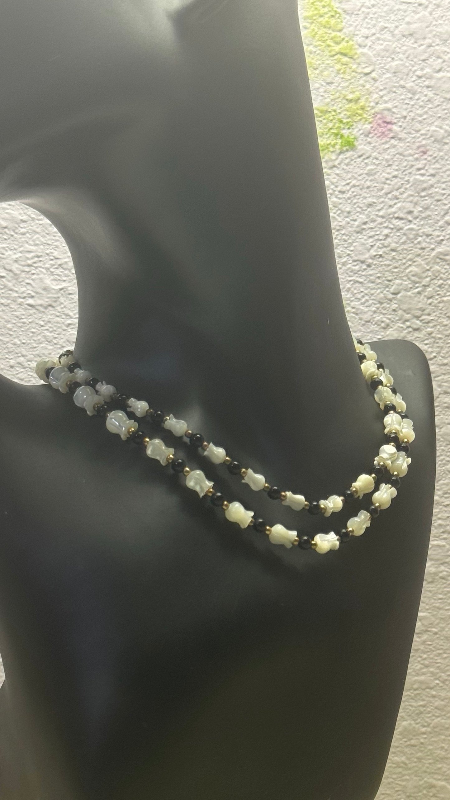 Vintage Mother of Pearl Carved Tulip Bead Double-Strand Necklace 27” length