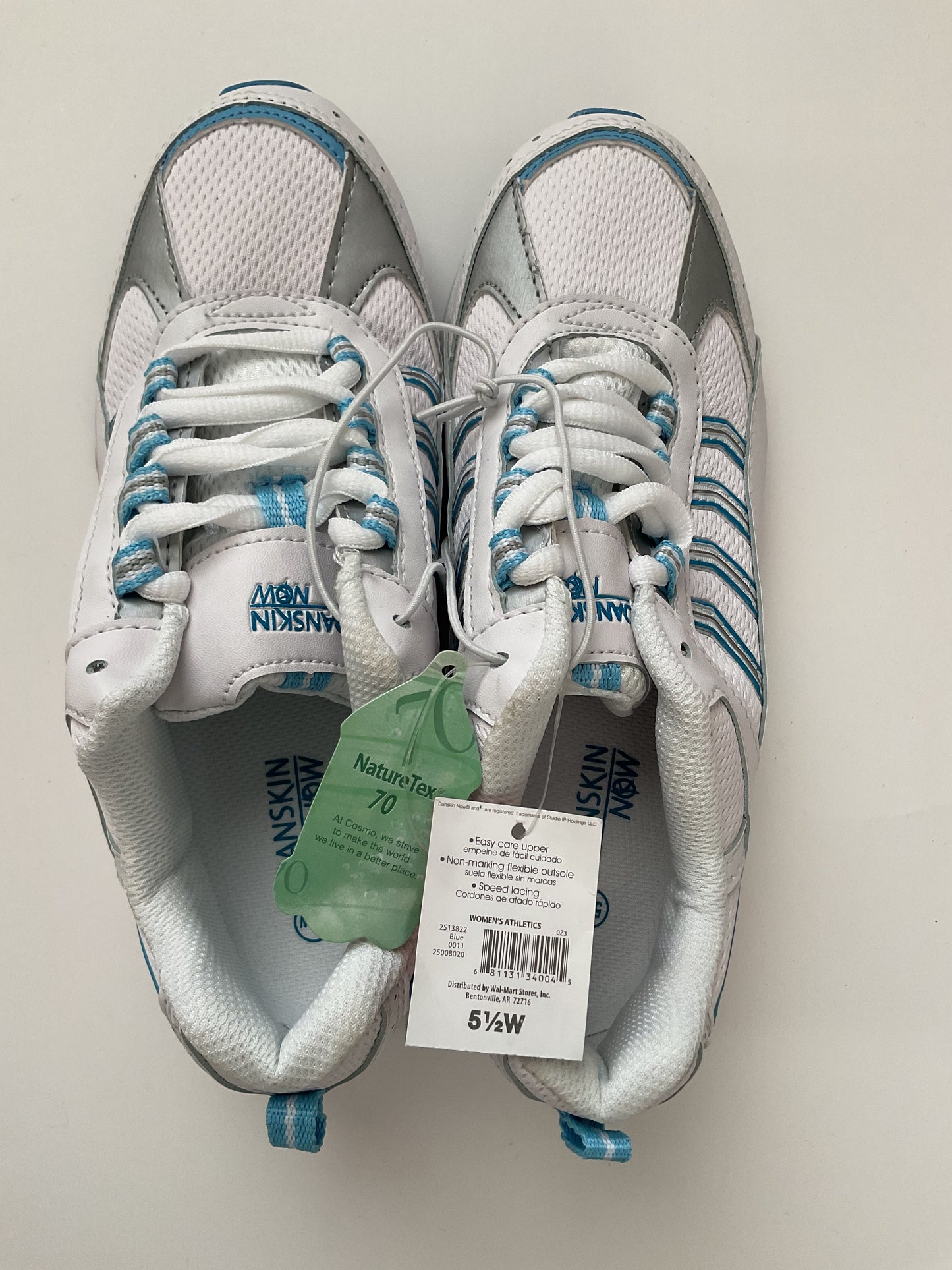 NWT Danskin Nature Tex Women’s Tennis Size 51/2 W.