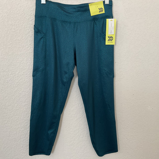 NWT All In Motion Girls Active Capri Leggings With Pockets Size XL(14-16).