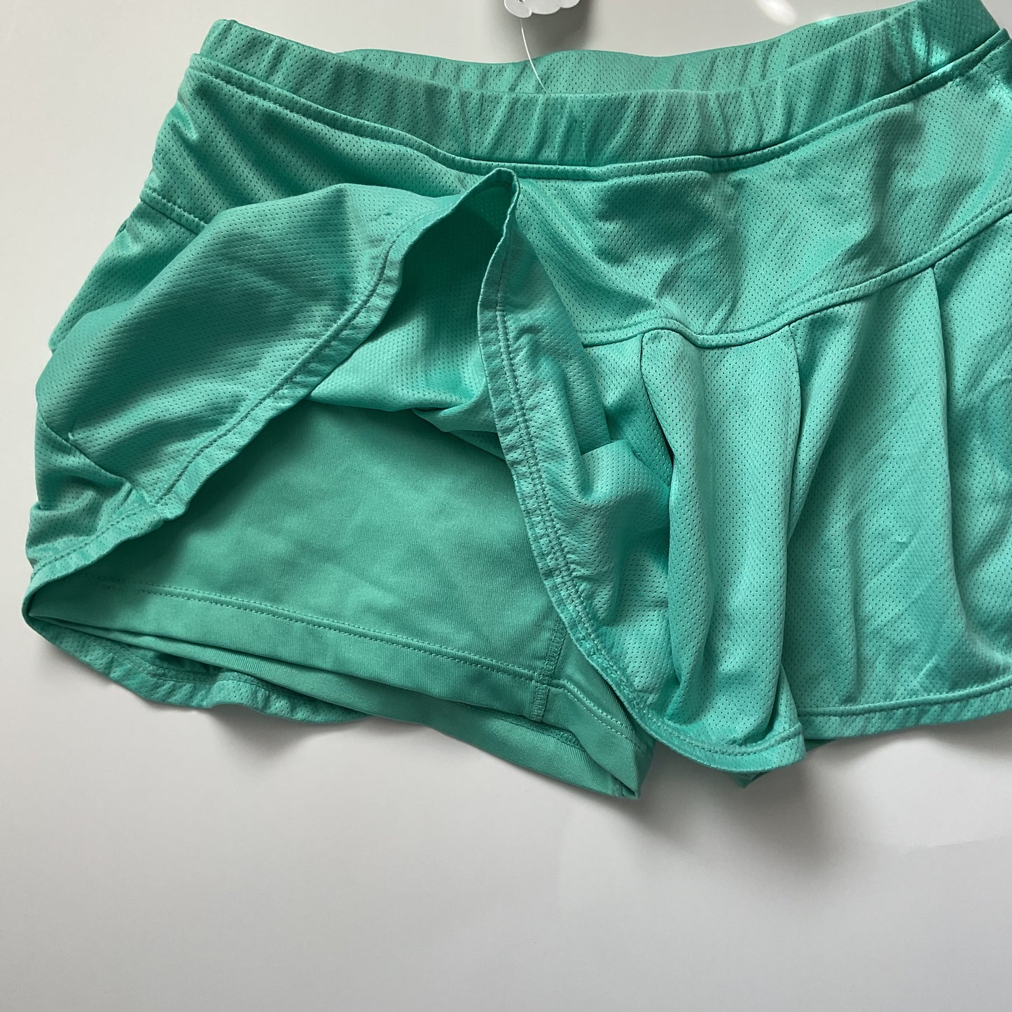 BCG Tennis Girls Skorts Size L(12-14).