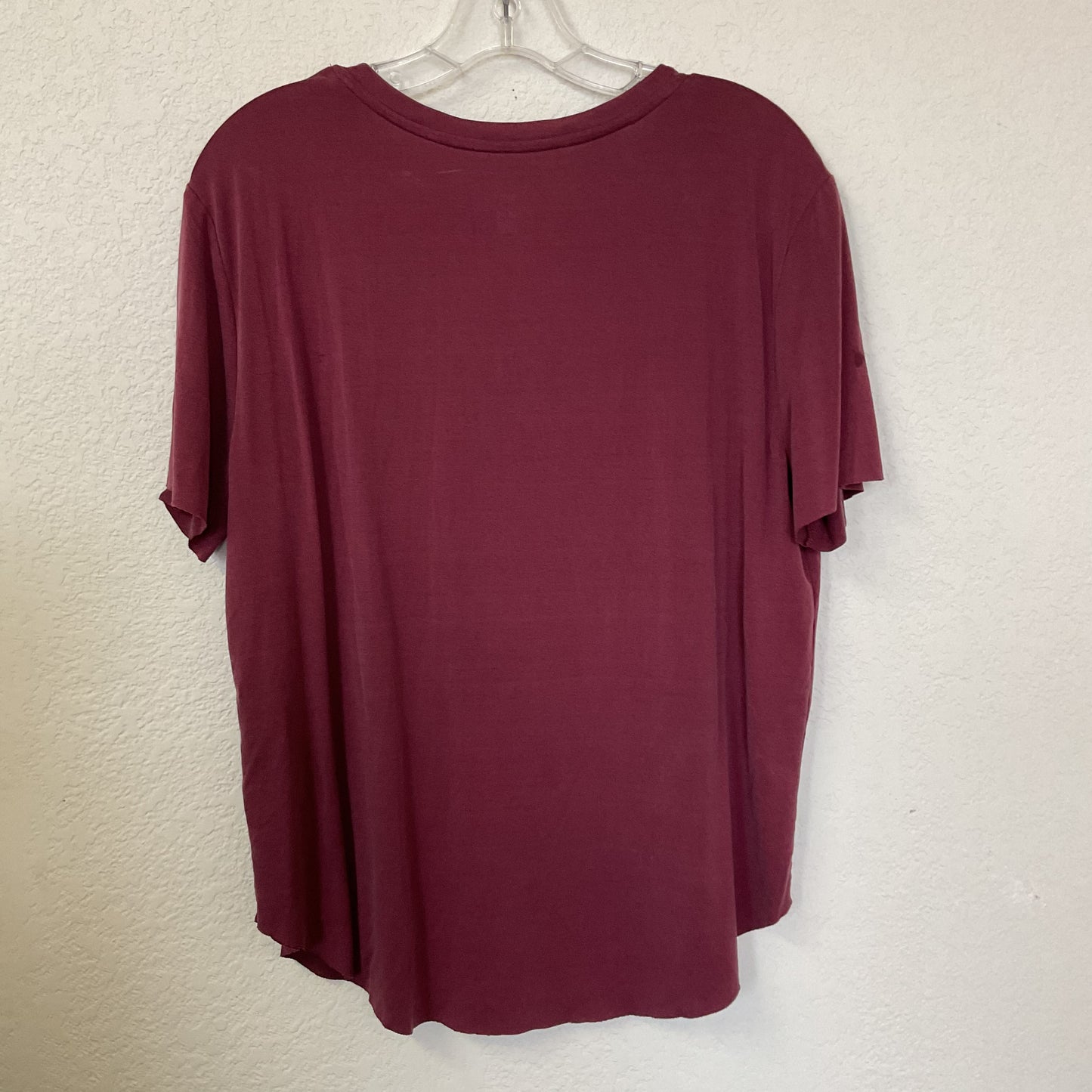 Me To We Essentials V-neck Women’s Blouse Size L.