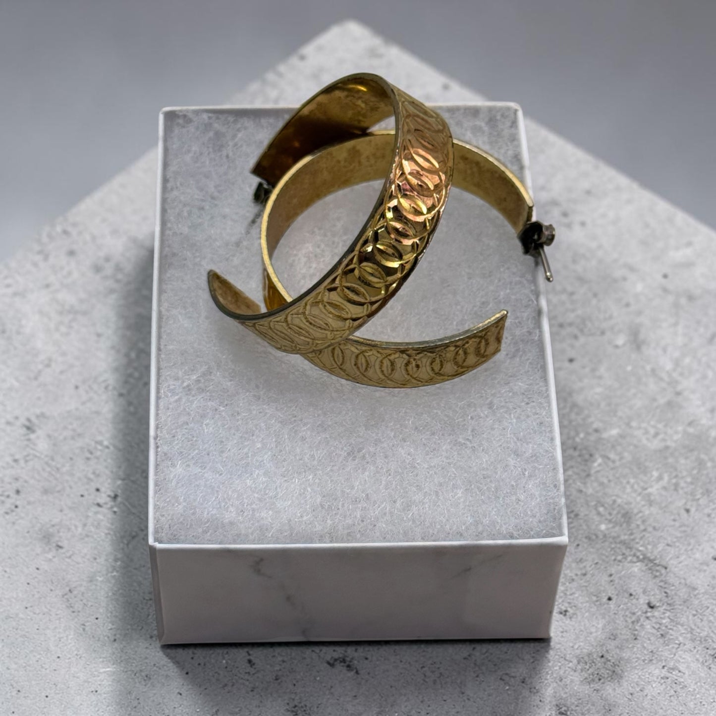 Vintage Gold thick hoop earrings