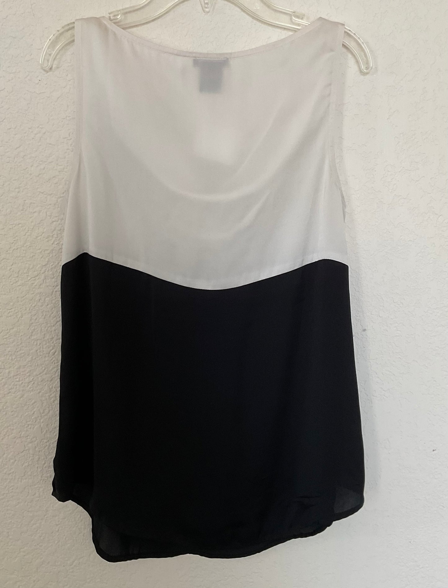 Ann Taylor Women’s Sleeveless Blouse Size 4P