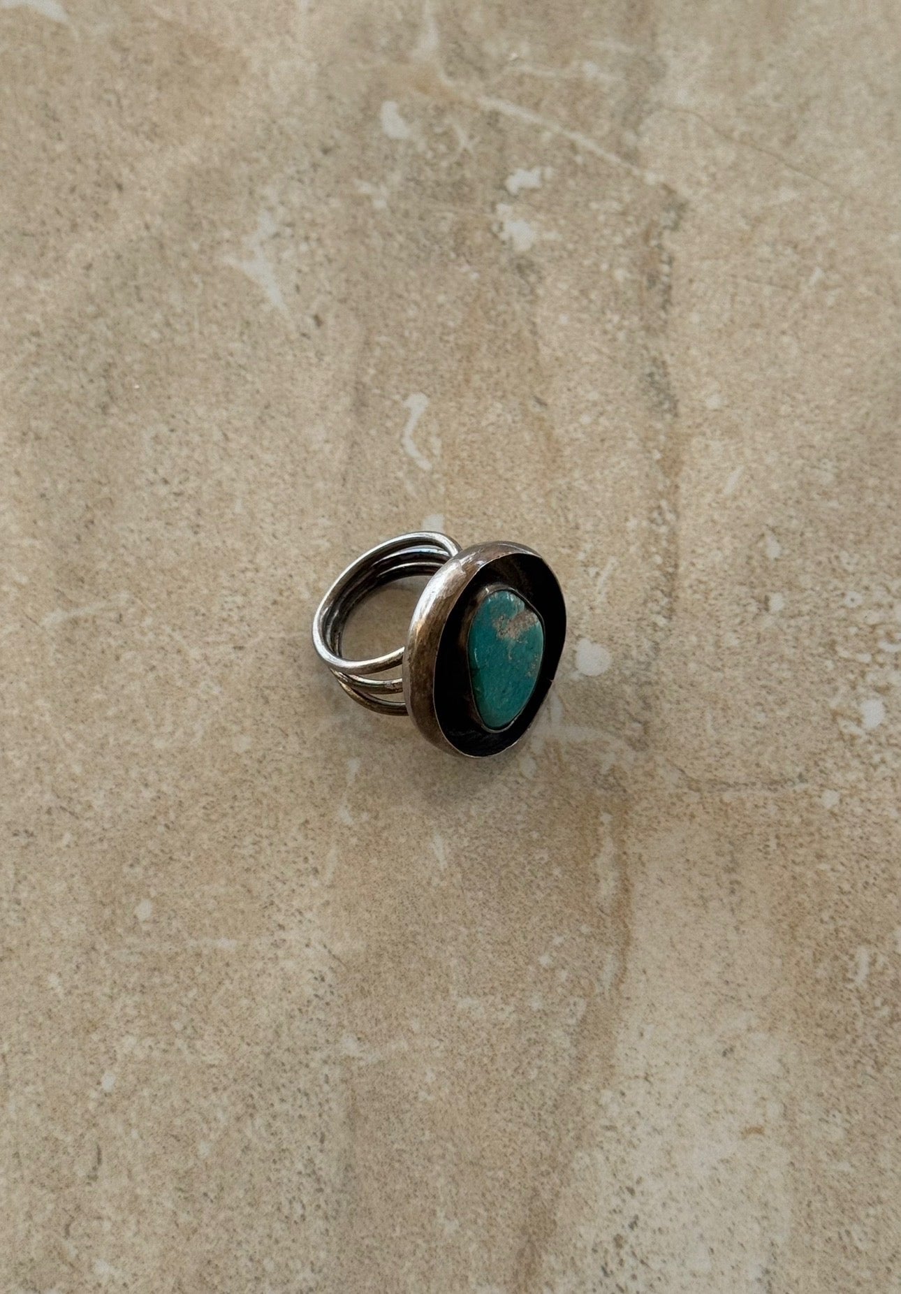 authentic Vintage Navajo Kingman Turquoise Shadow Box Ring