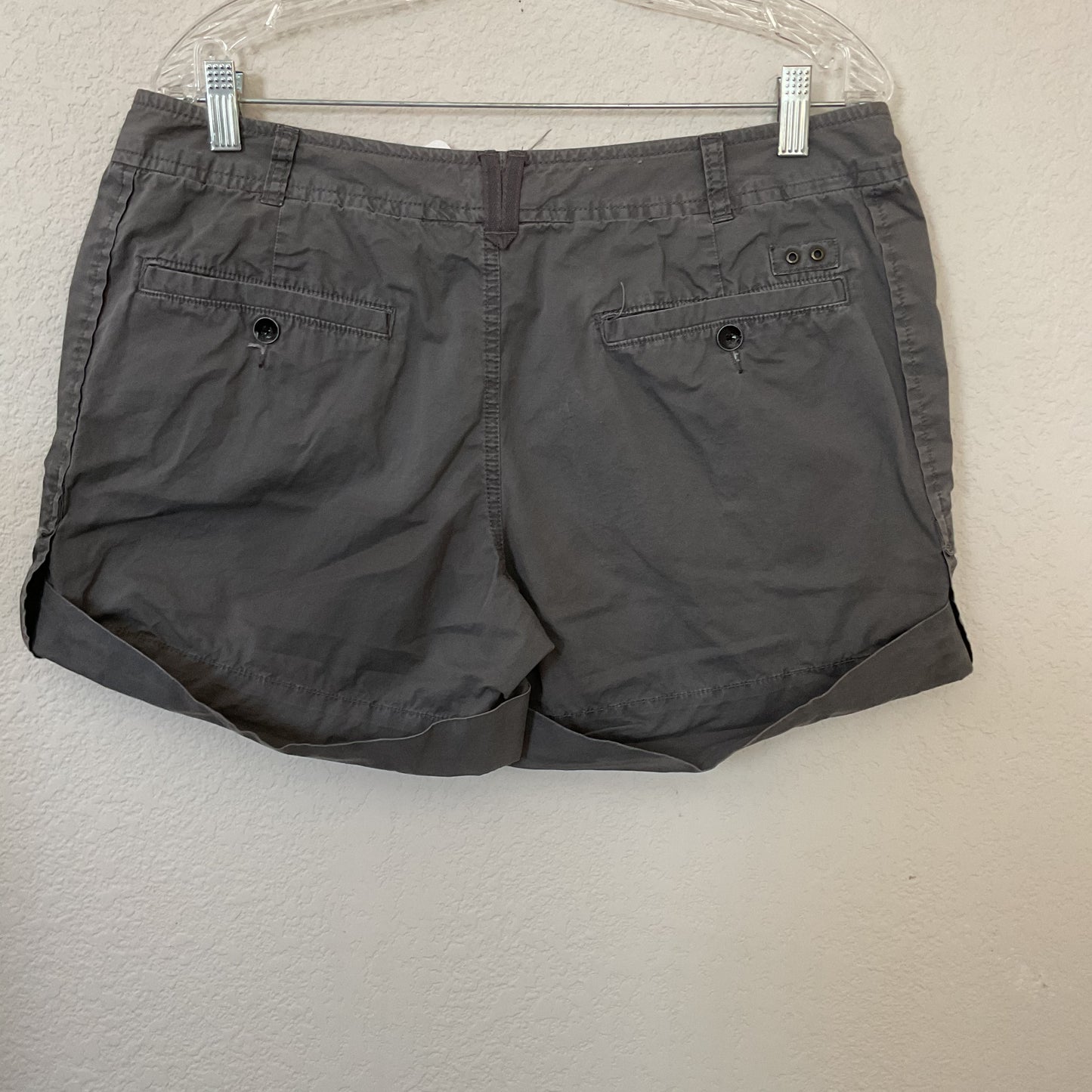 Converse One Star Summer Women’s Shorts Size 12.