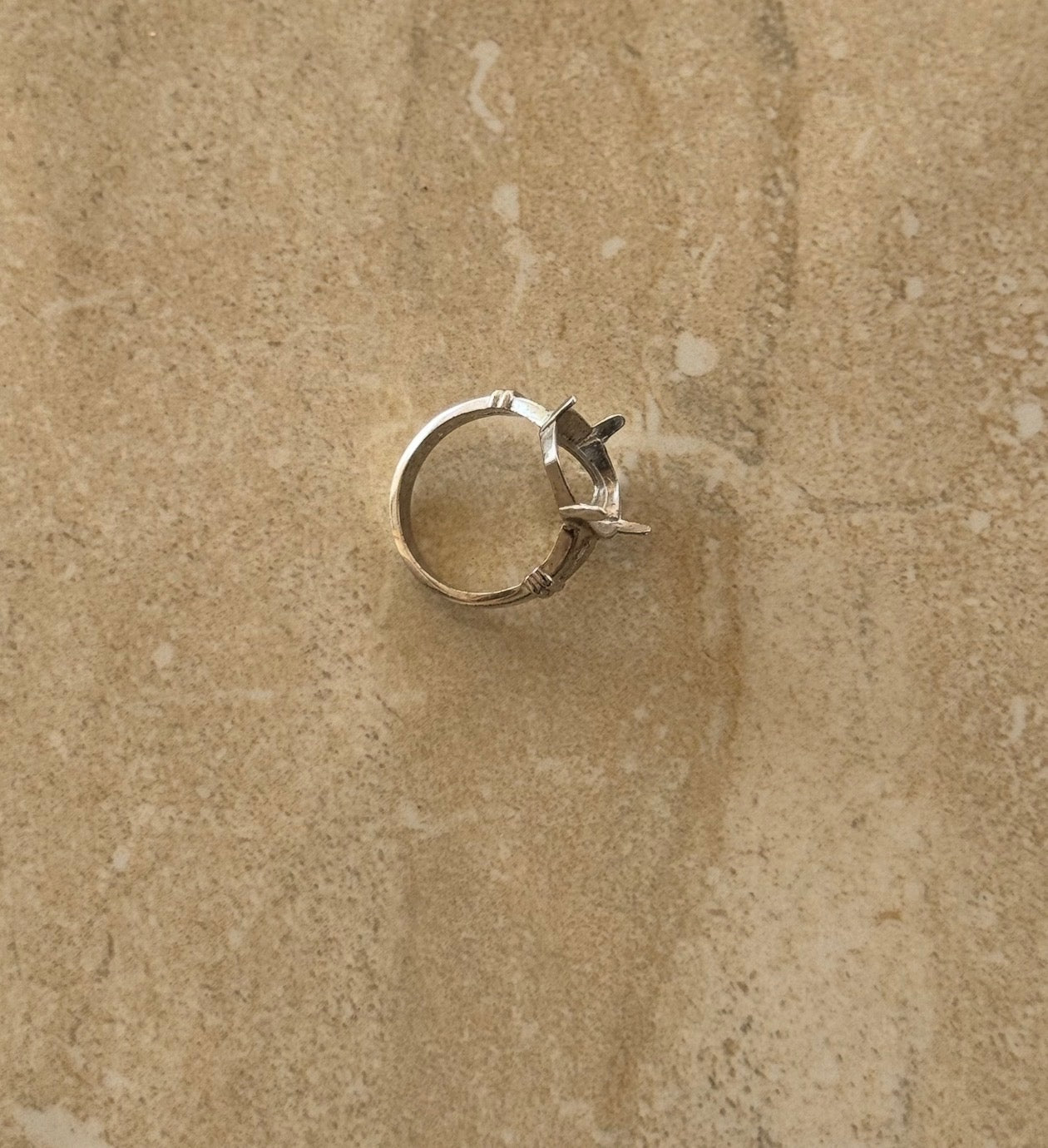 Silver Oval Semi-Mount Blank Ring Setting