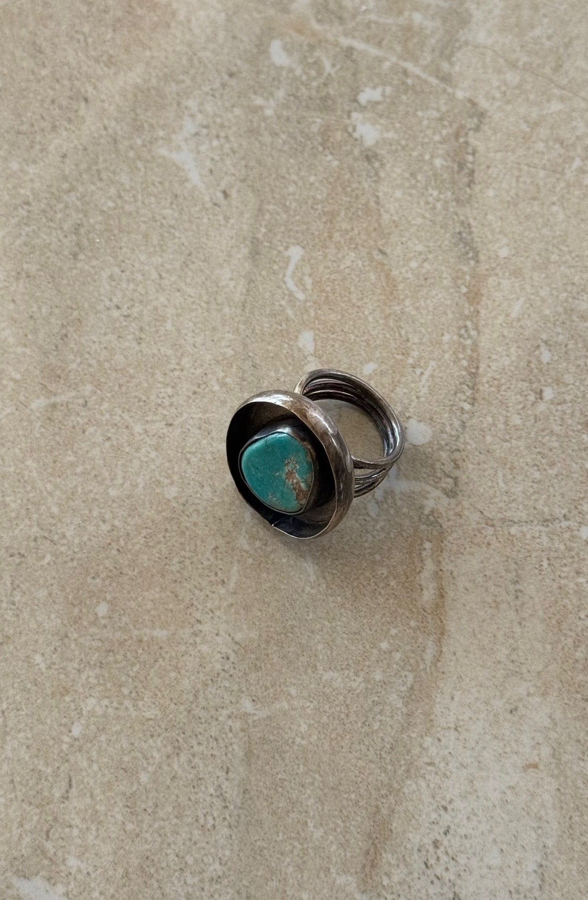 authentic Vintage Navajo Kingman Turquoise Shadow Box Ring